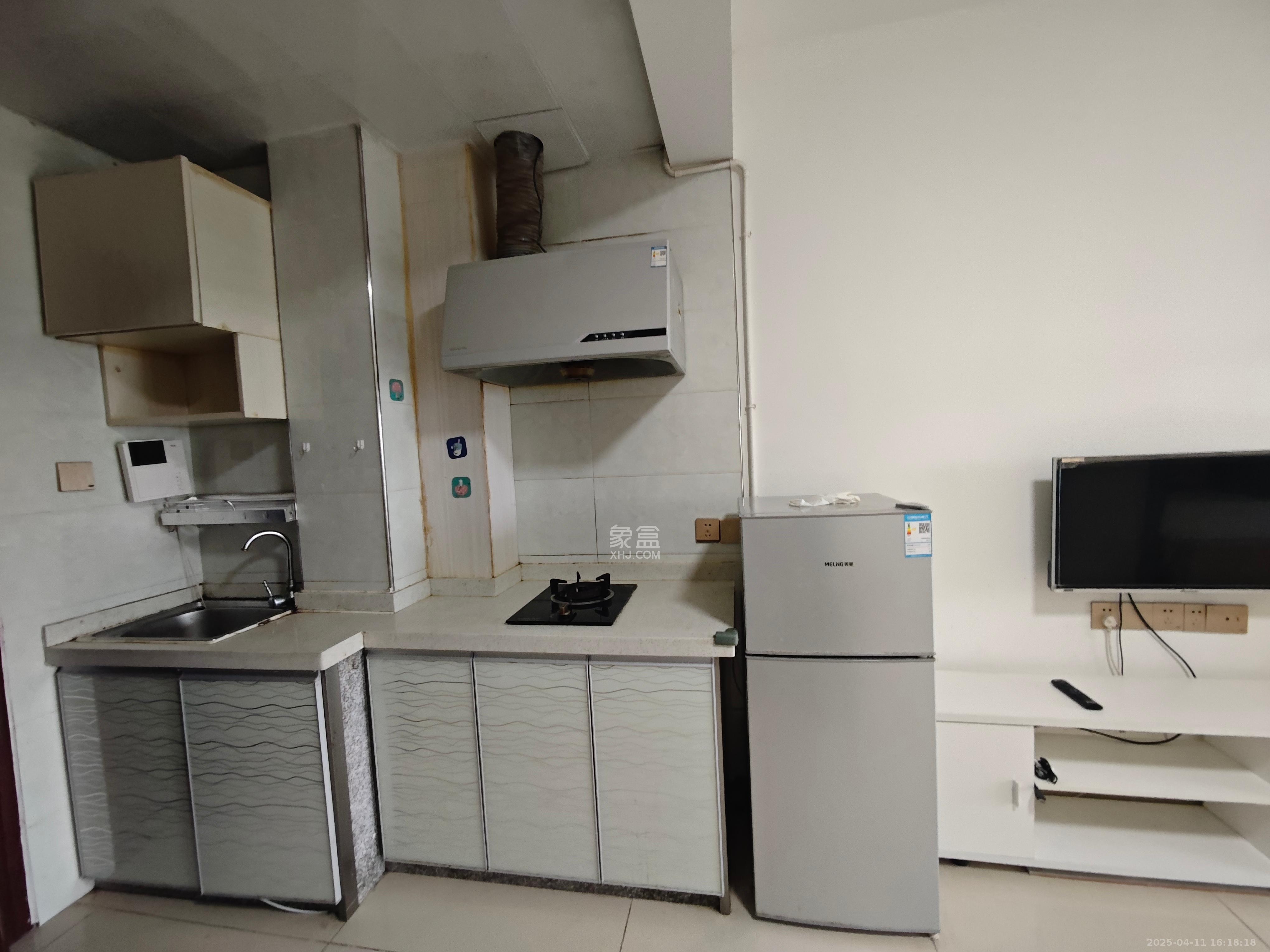 美利新世界 1室1厅1卫 1500.0元/月 美利新世界 1室1厅1卫 1500.0元/月室内图