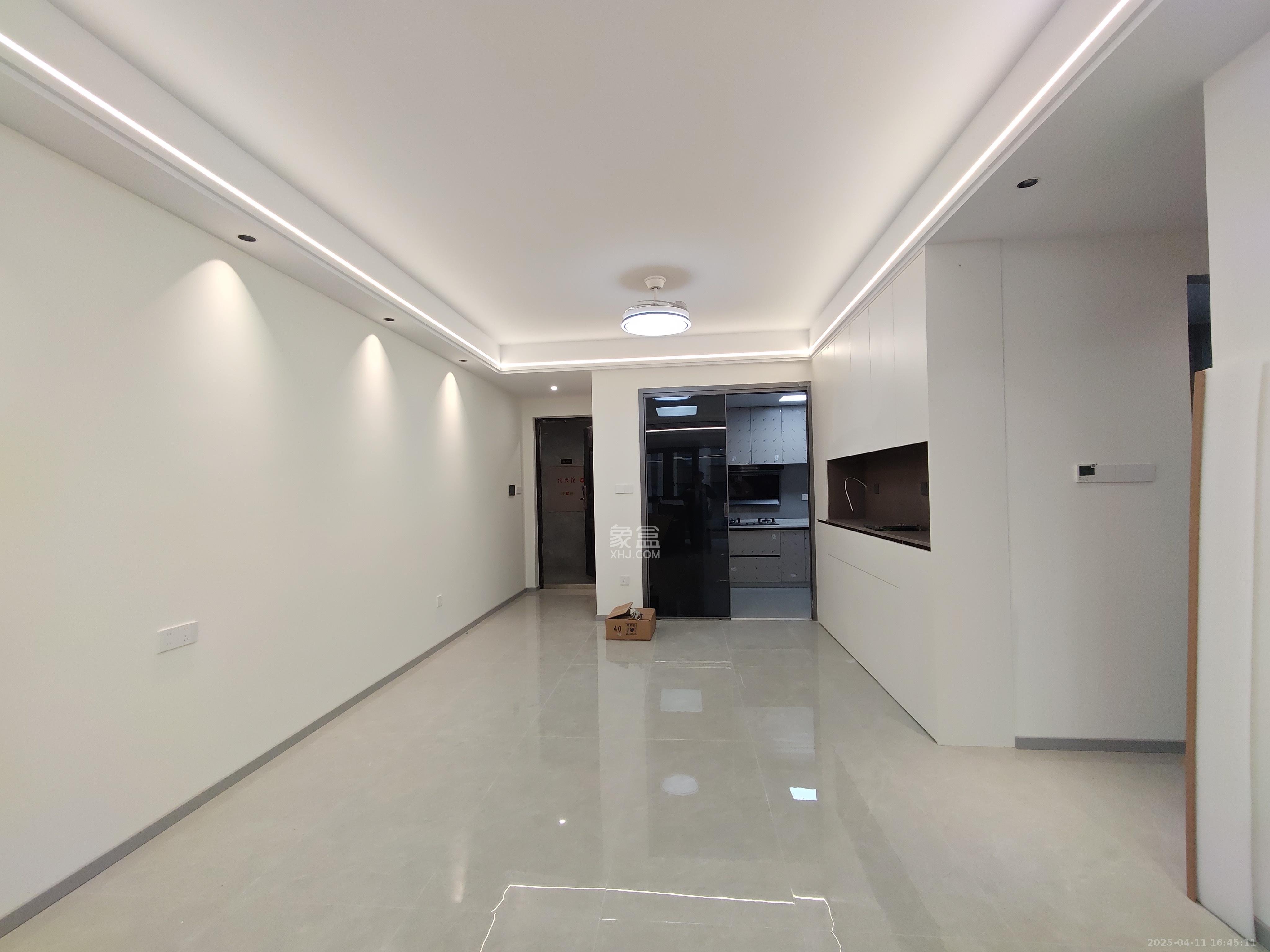 中建钰和城  3室2厅2卫   3600.00元/月