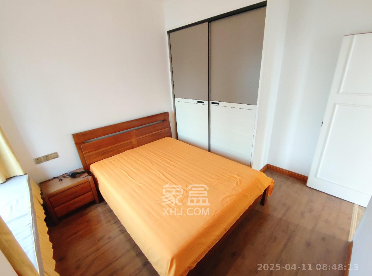 中建梅溪湖中心  3室2厅2卫    3700.0元/月室内图