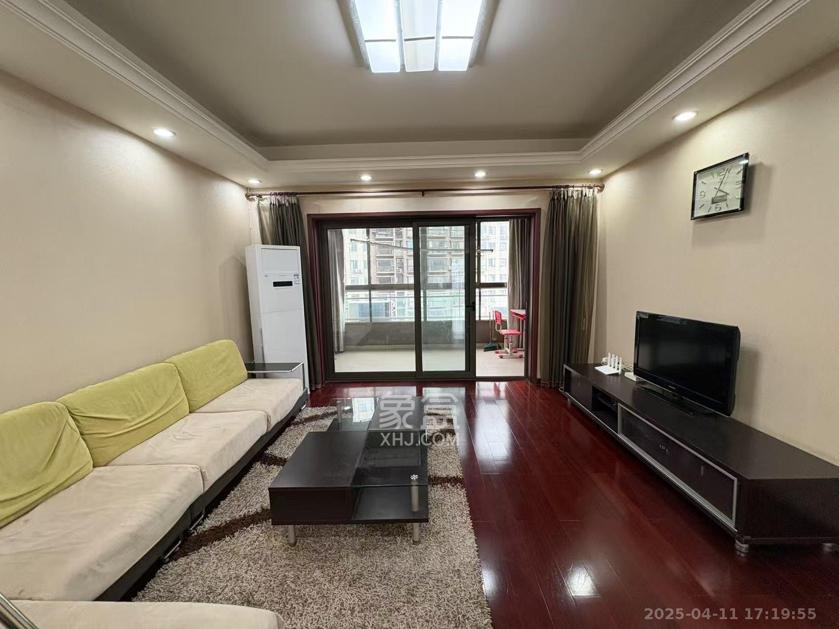 盛世美居荷园 3室2厅2卫 5000.0元/月 盛世美居荷园 3室2厅2卫 5000.0元/月室内图