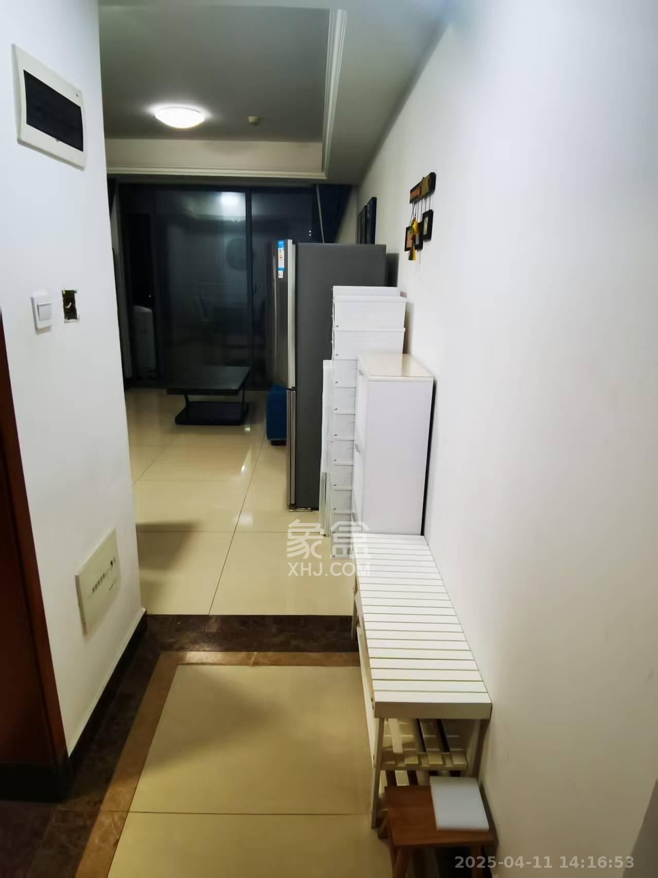 香樟兰亭(朗峰苑)  2室1厅1卫    2200.0元/月 香樟兰亭(朗峰苑)  2室1厅1卫    2200.0元/月室内图