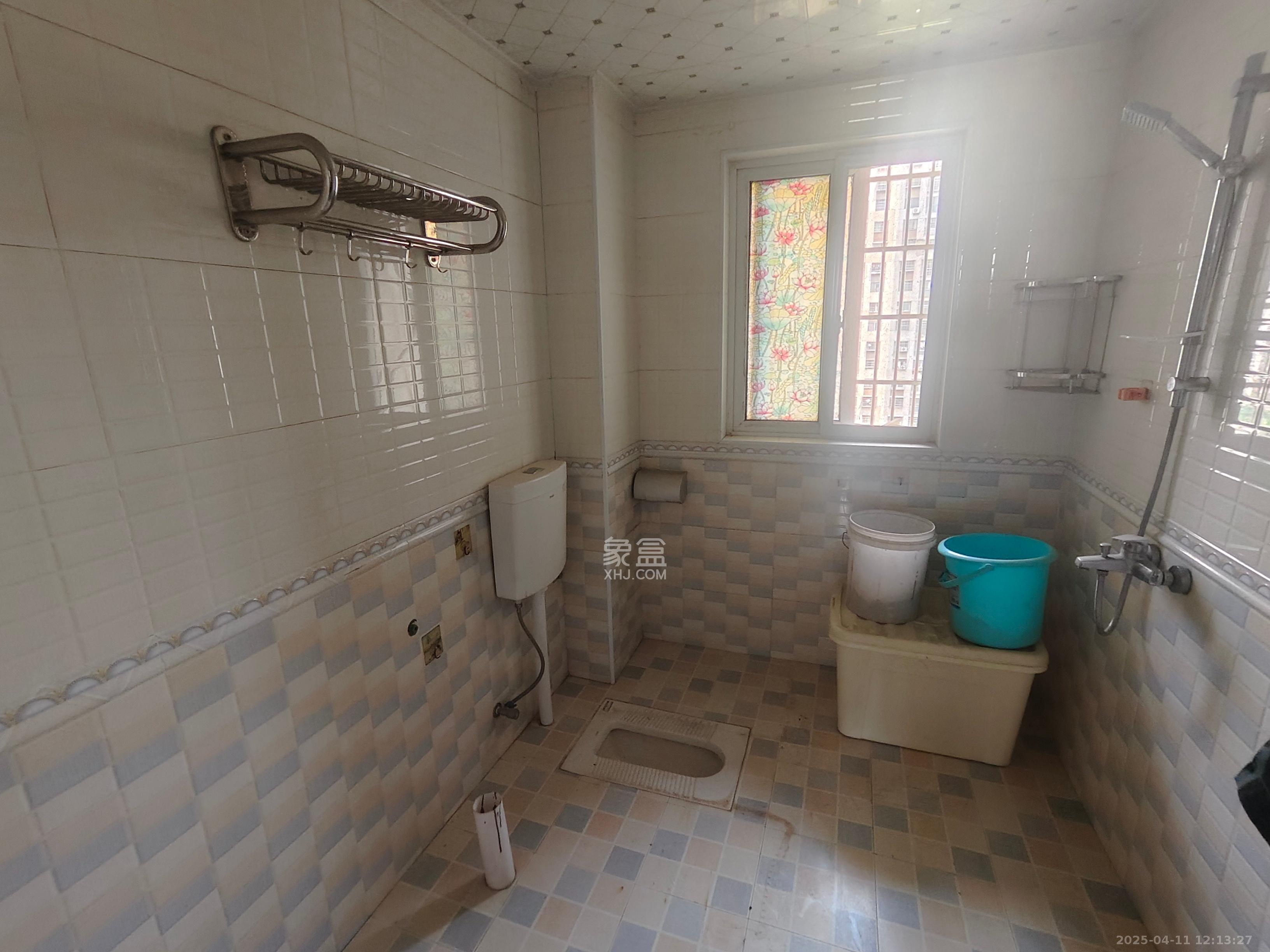 嘉顺苑 3室2厅1卫 2600.0元/月 嘉顺苑 3室2厅1卫 2600.0元/月室内图