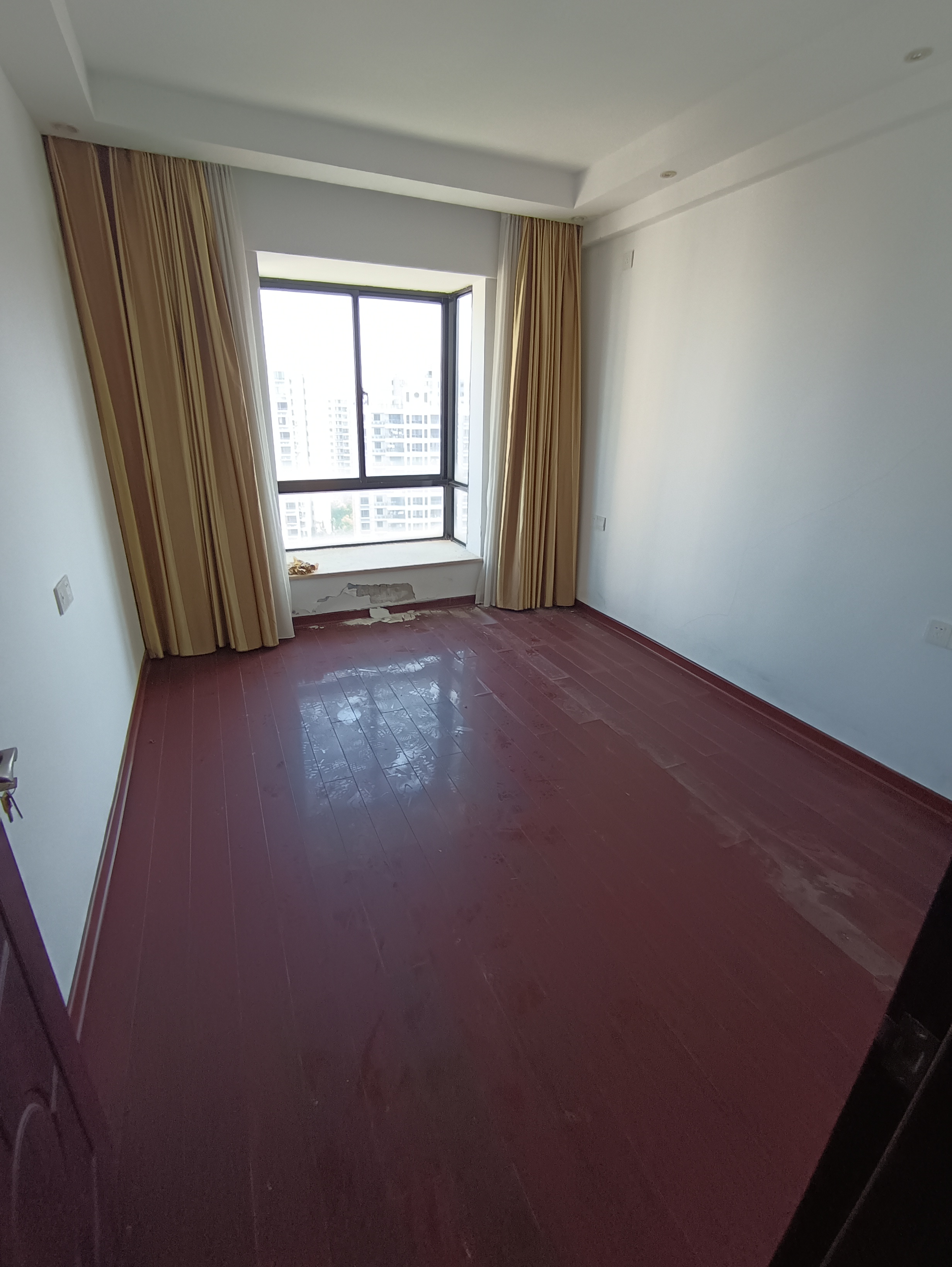 世纪海岸 2室2厅1卫 158.0万 世纪海岸 2室2厅1卫 158.0万客厅