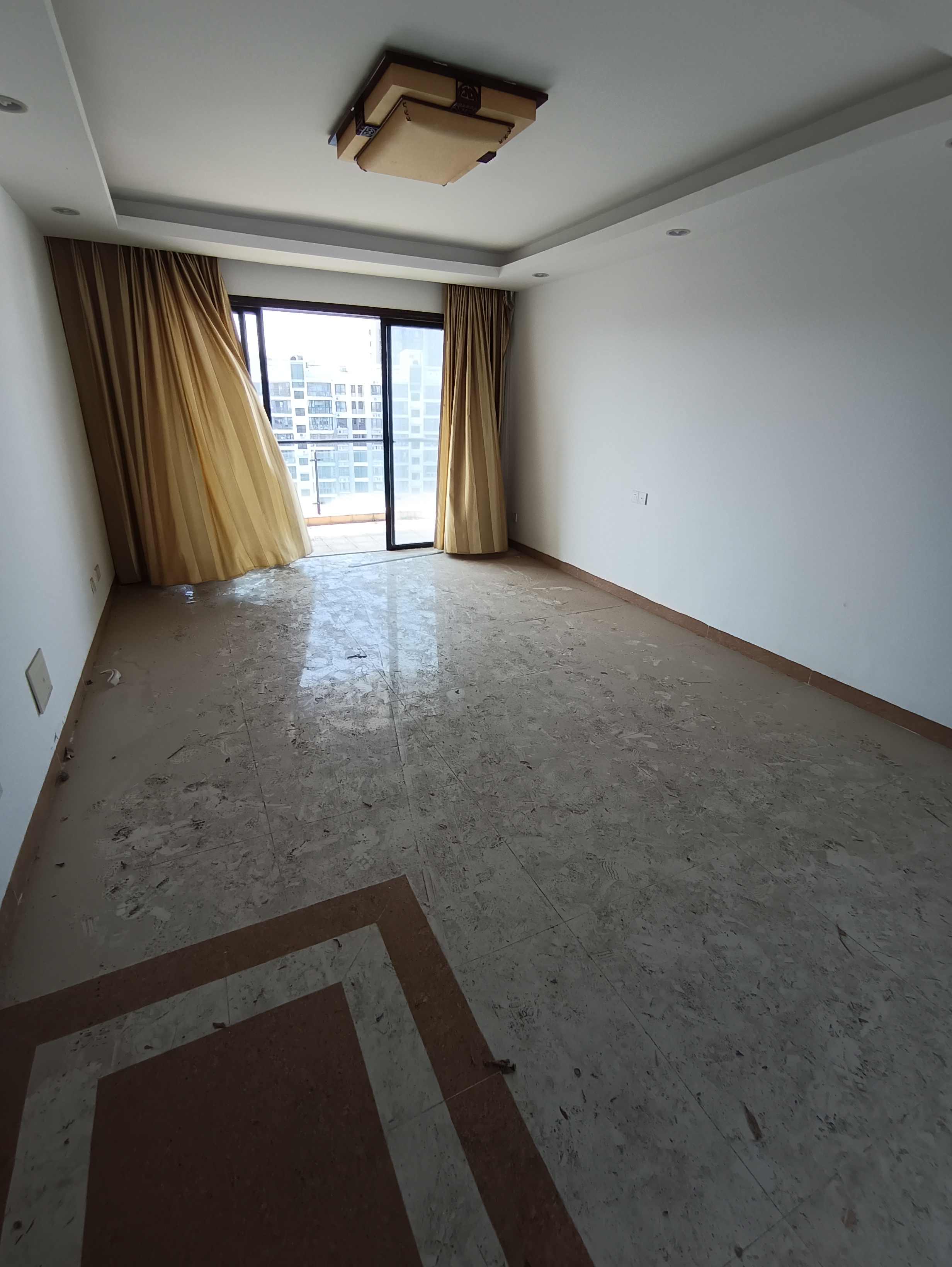 世纪海岸 2室2厅1卫 158.0万 世纪海岸 2室2厅1卫 158.0万客厅