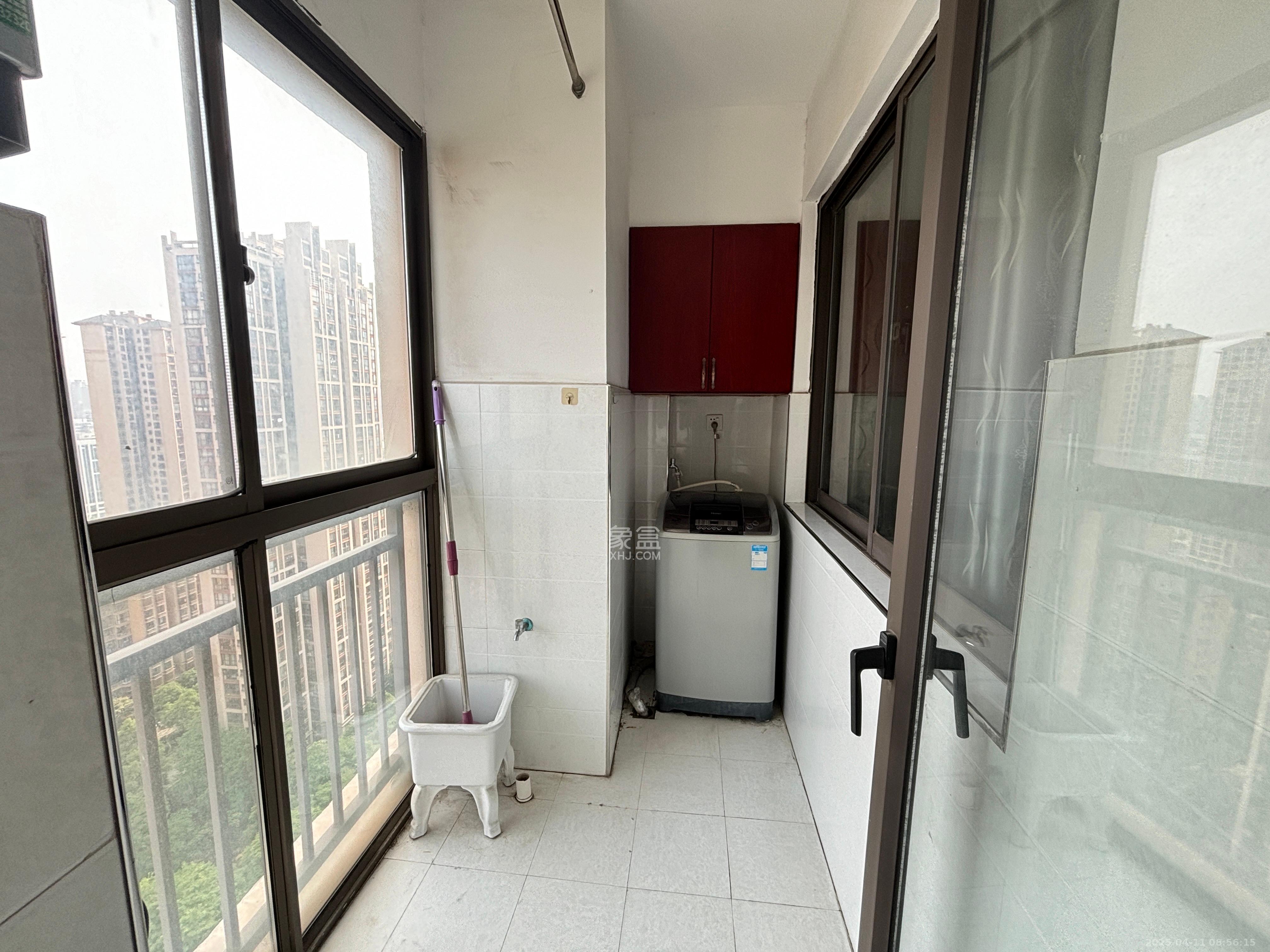 旭辉华庭  4室2厅2卫   2500.00元/月室内图