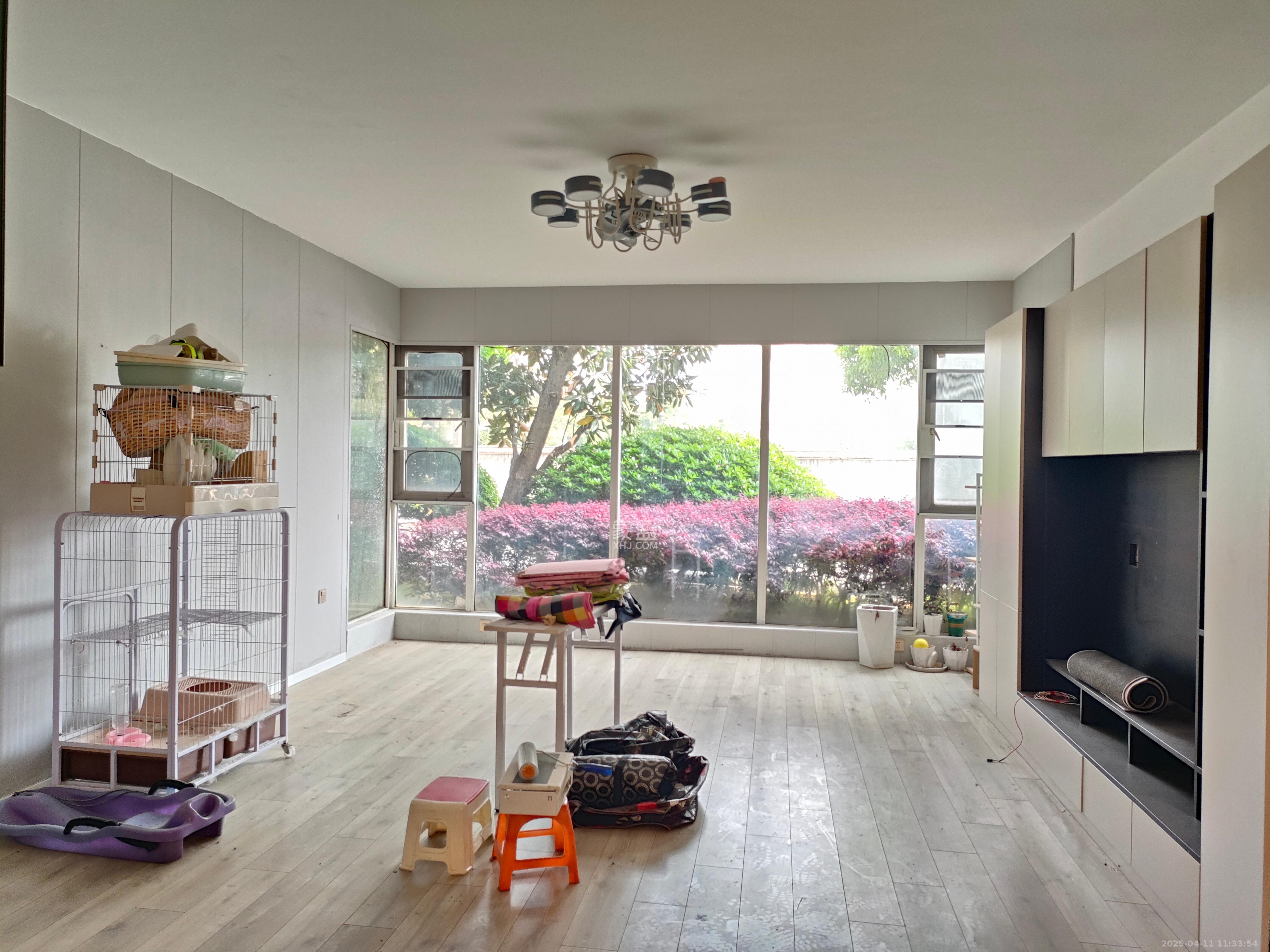 中建桂苑  4室2厅1卫   2800.00元/月