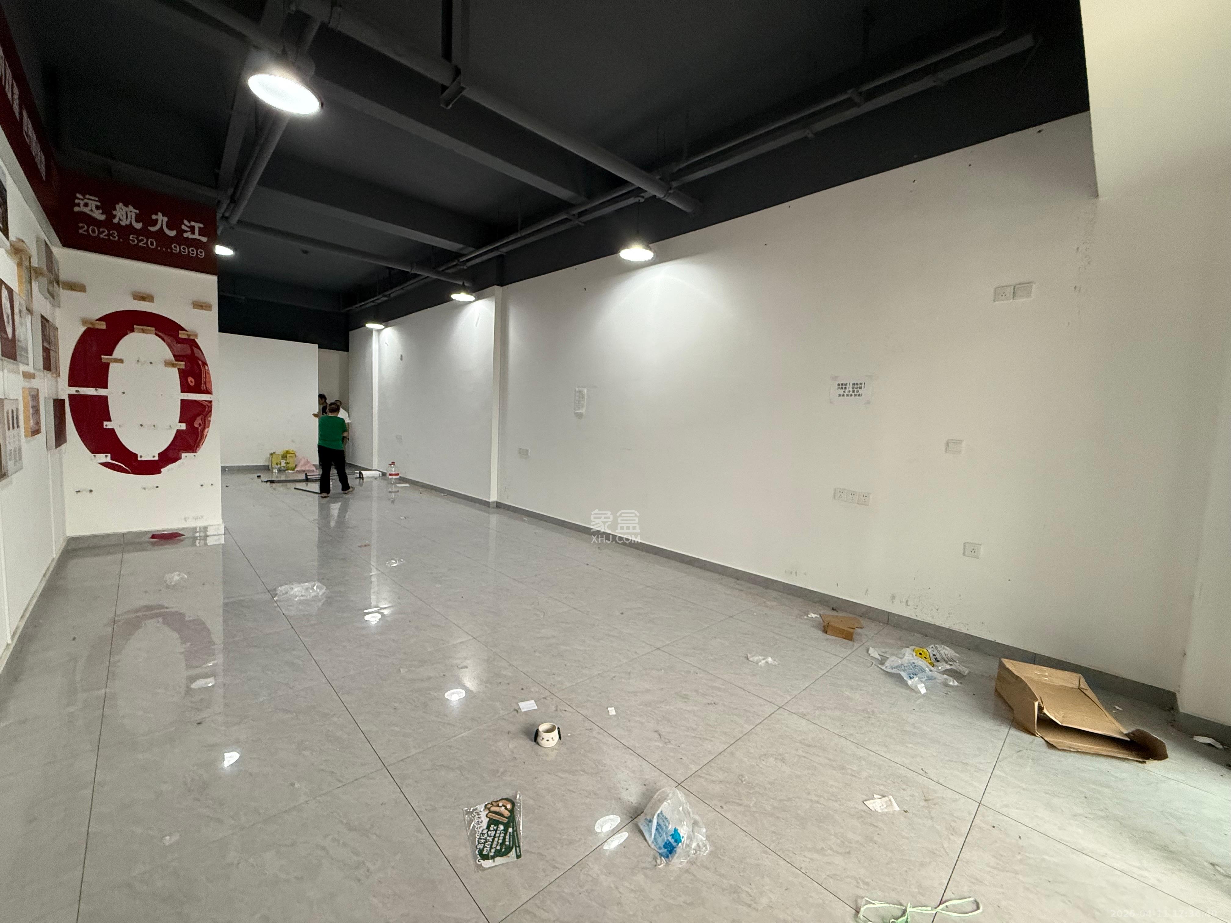 华润翡翠府   70.0㎡      2200.0元/月室内图