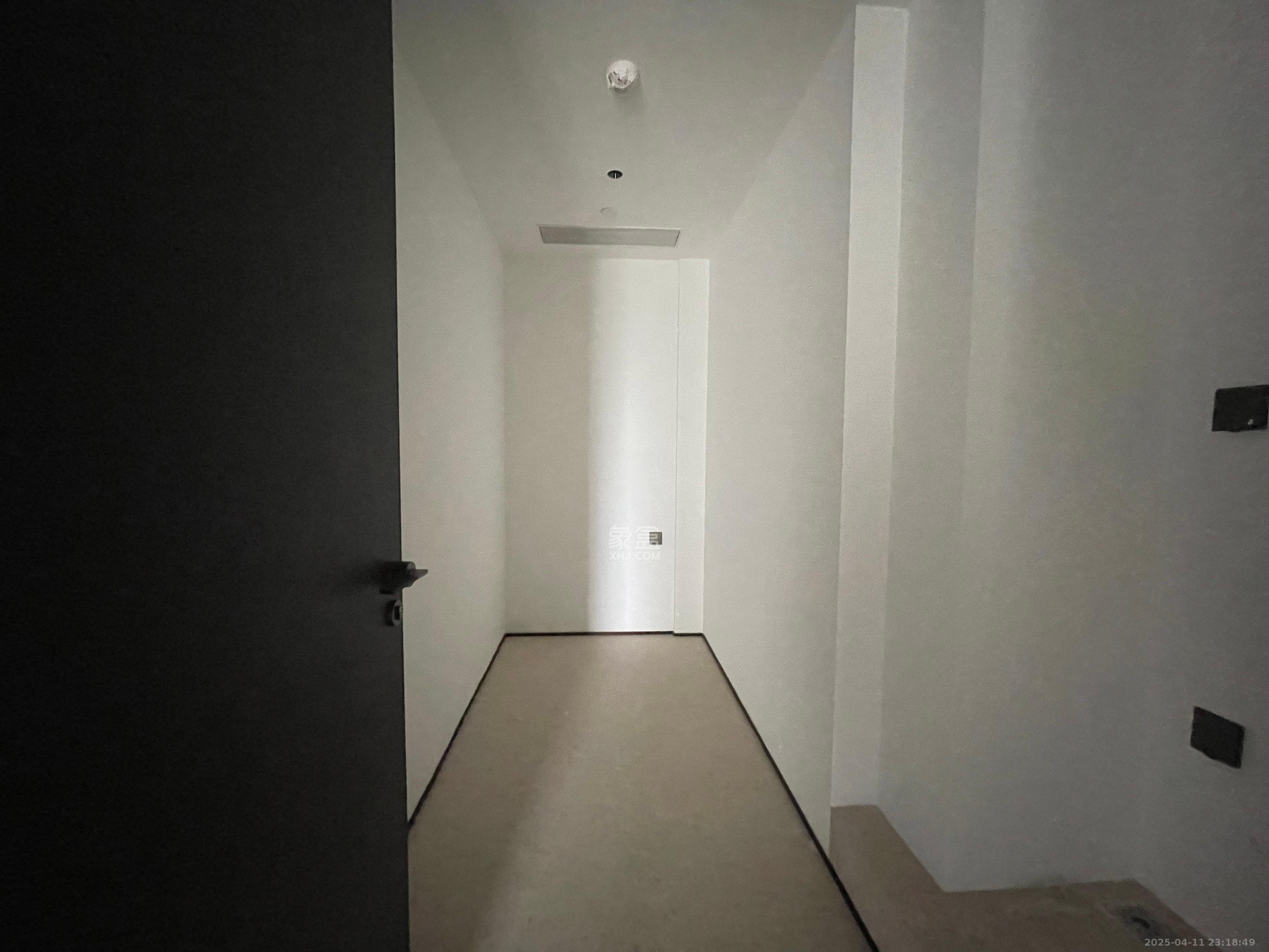 万科紫台 4室2厅3卫 16000.0元/月 万科紫台 4室2厅3卫 16000.0元/月室内图