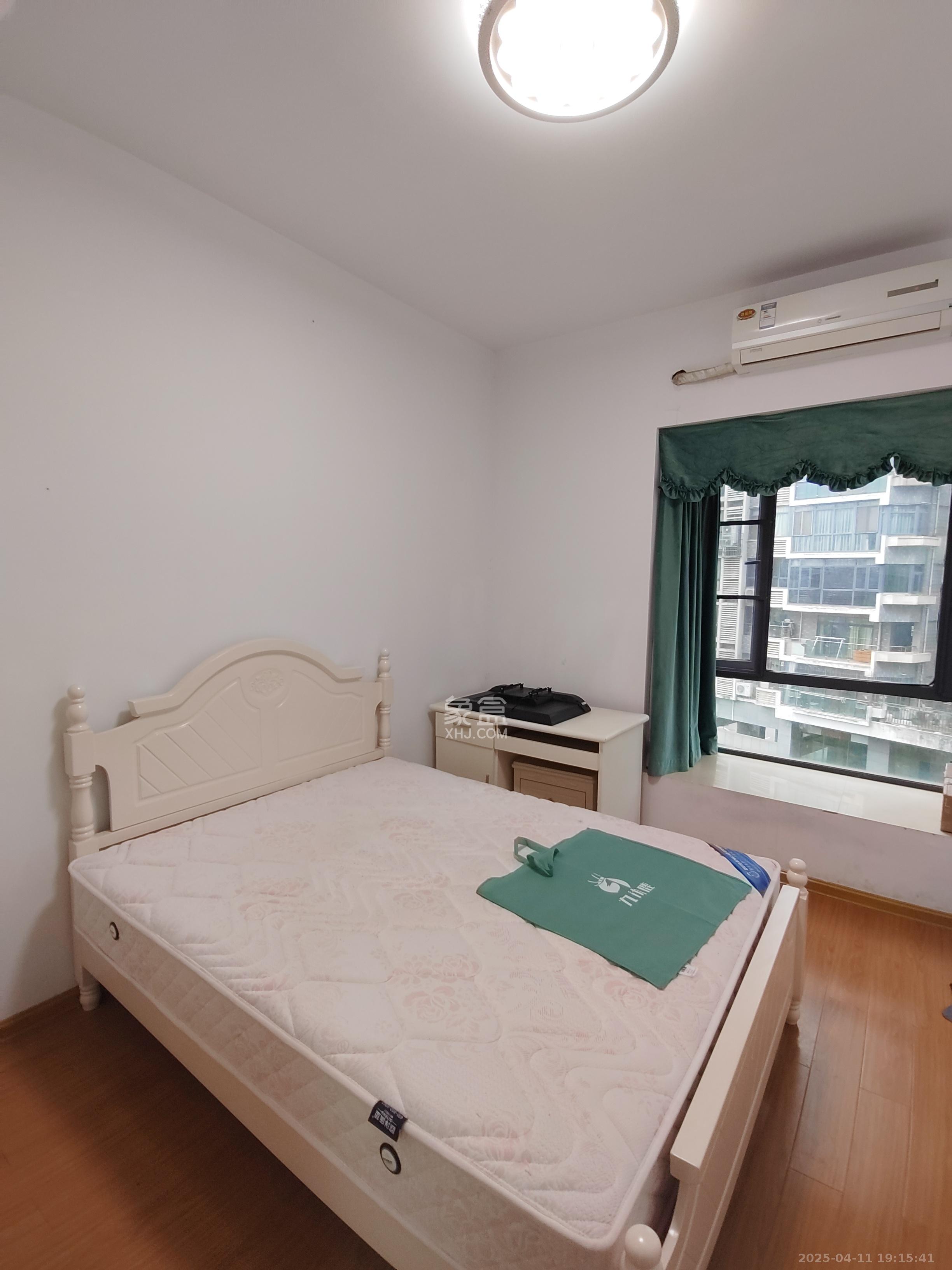 梦网景园 3室2厅2卫 4000.0元/月 梦网景园 3室2厅2卫 4000.0元/月室内图