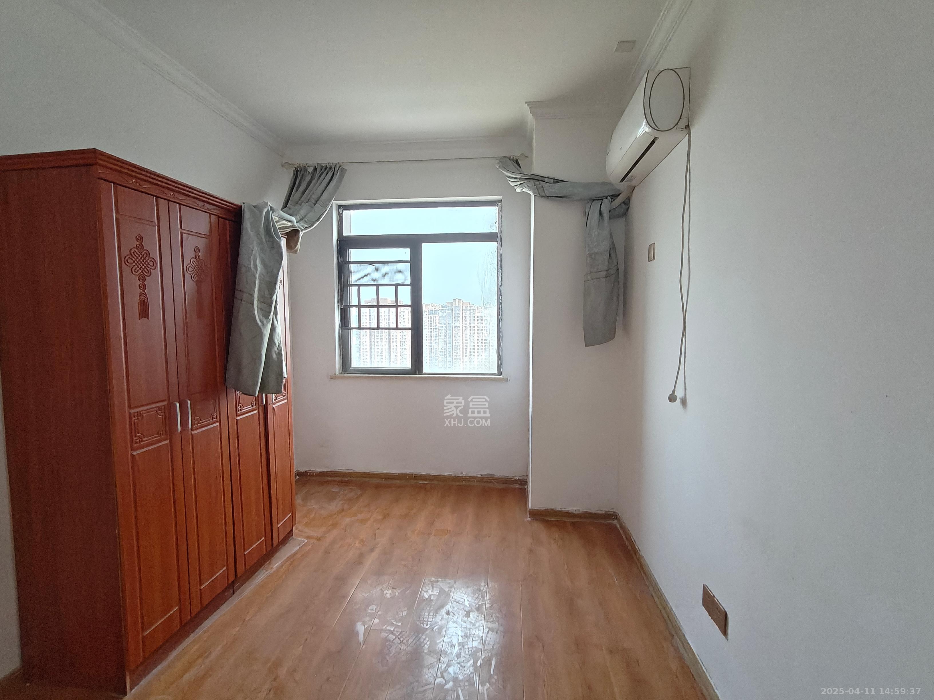 艾美潇湘  4室2厅2卫    2200.0元/月 艾美潇湘  4室2厅2卫    2200.0元/月室内图