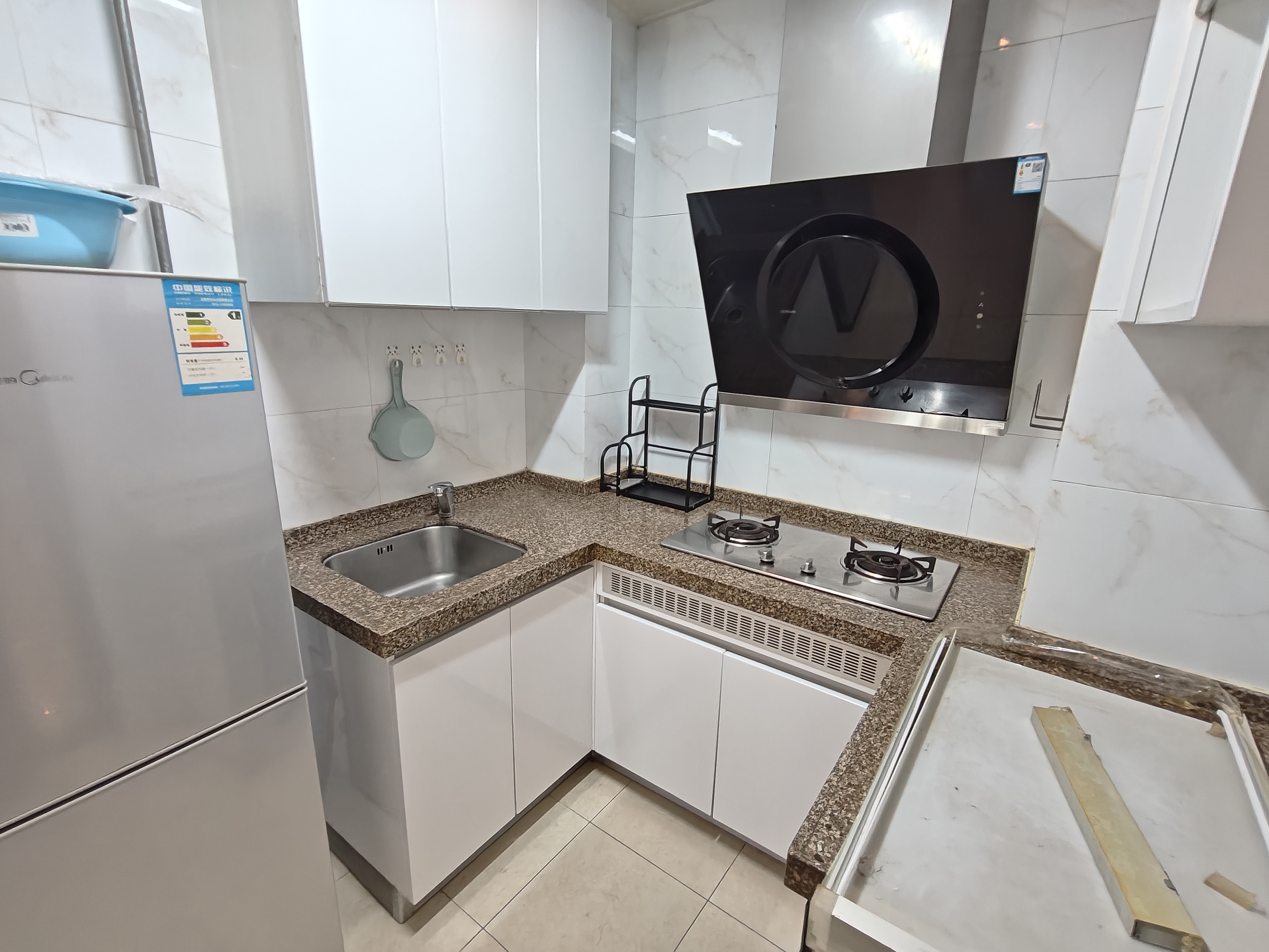 恒大华府 2室1厅1卫 1500.0元/月 恒大华府 2室1厅1卫 1500.0元/月室内图