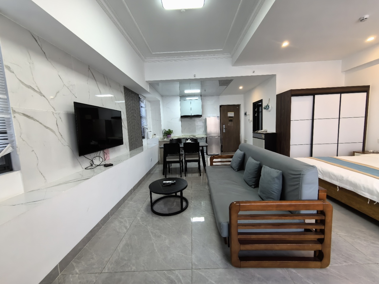 绿地海长流六期(绿地新海岸) 1室1厅1卫 65.0万 绿地海长流六期(绿地新海岸) 1室1厅1卫 65.0万室内图