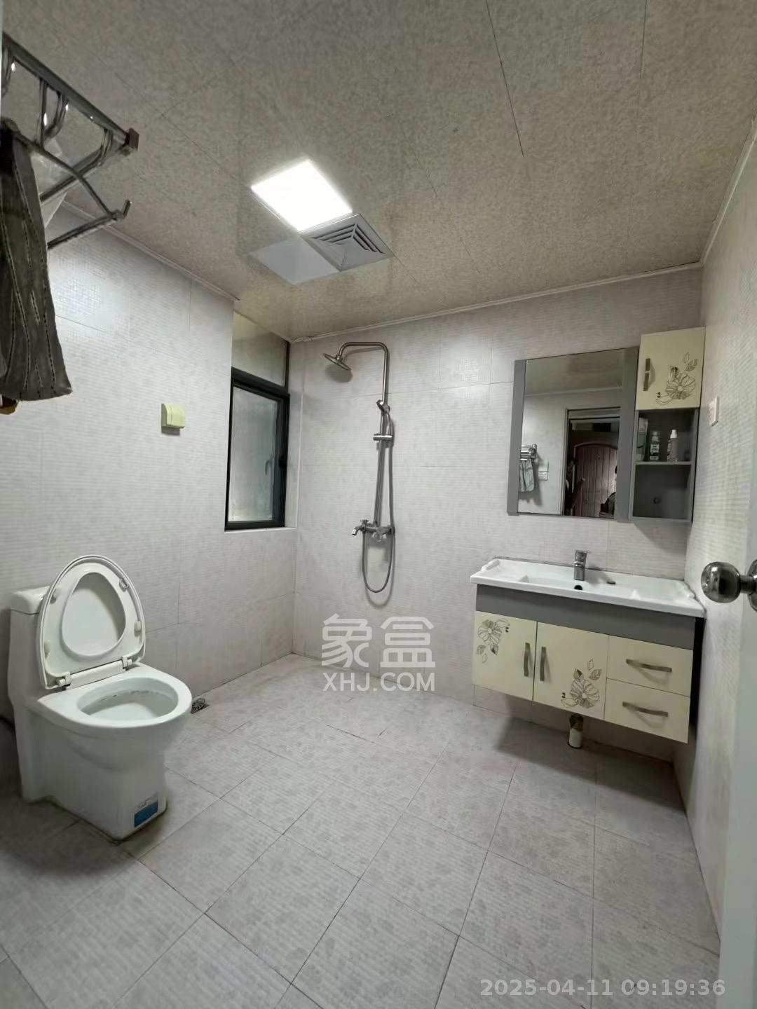 香雨一品 3室2厅2卫 2700.0元/月 香雨一品 3室2厅2卫 2700.0元/月室内图