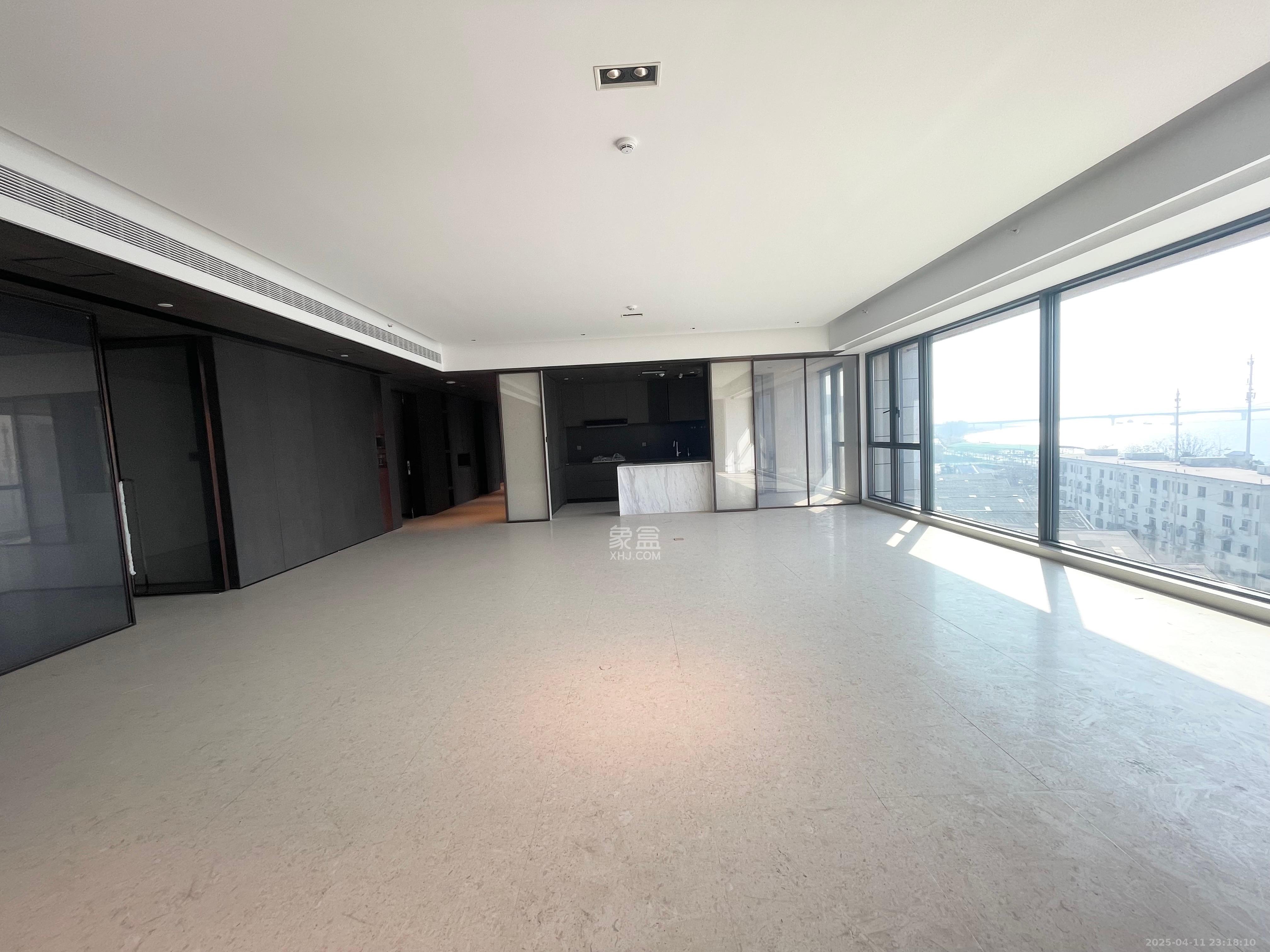 万科紫台 4室2厅3卫 16000.0元/月 万科紫台 4室2厅3卫 16000.0元/月室内图