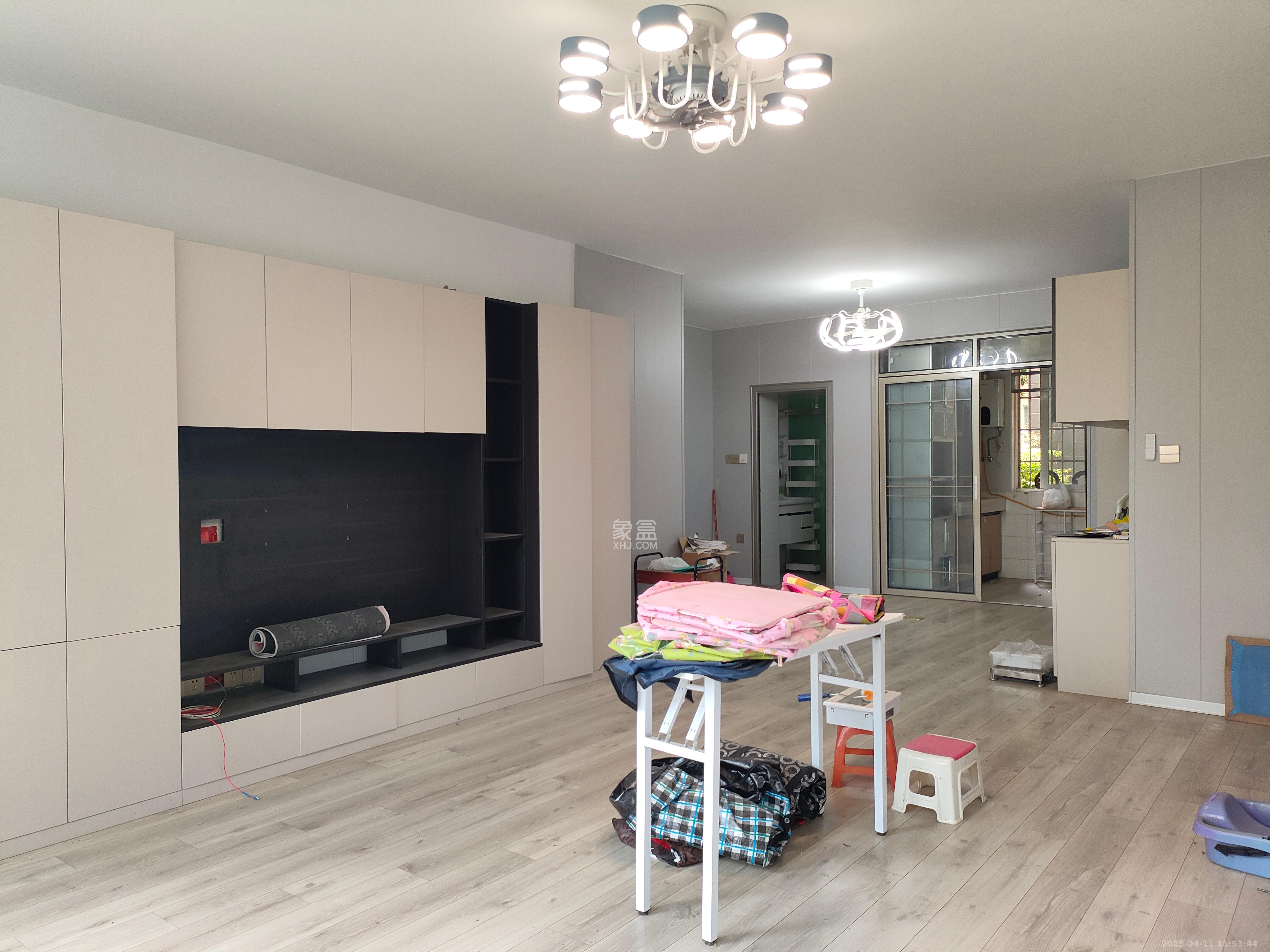 中建桂苑  4室2厅1卫   2800.00元/月室内图