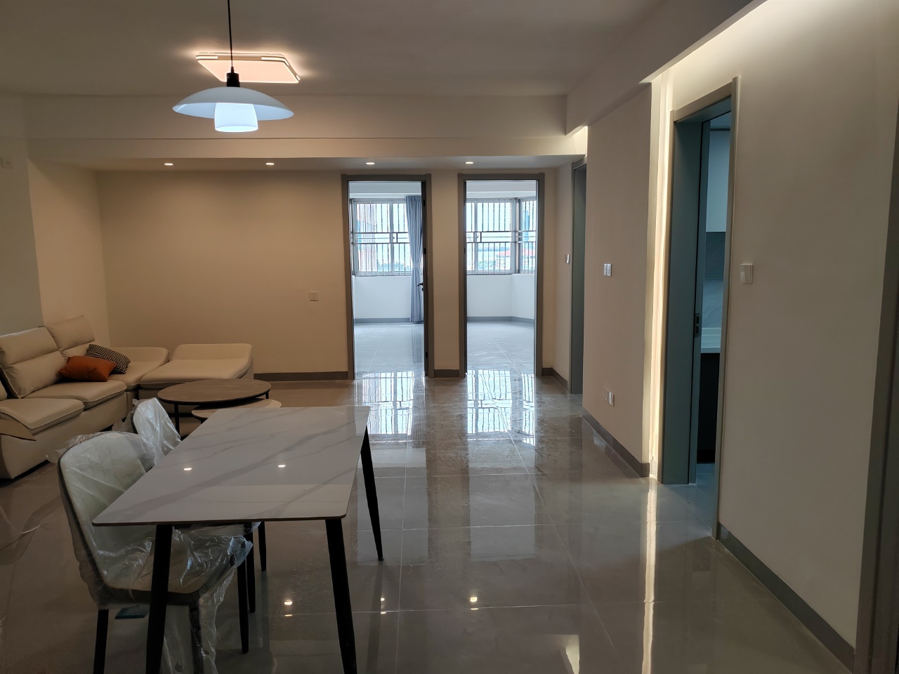 帝晶大厦 3室2厅1卫 100.0万 帝晶大厦 3室2厅1卫 100.0万室内图