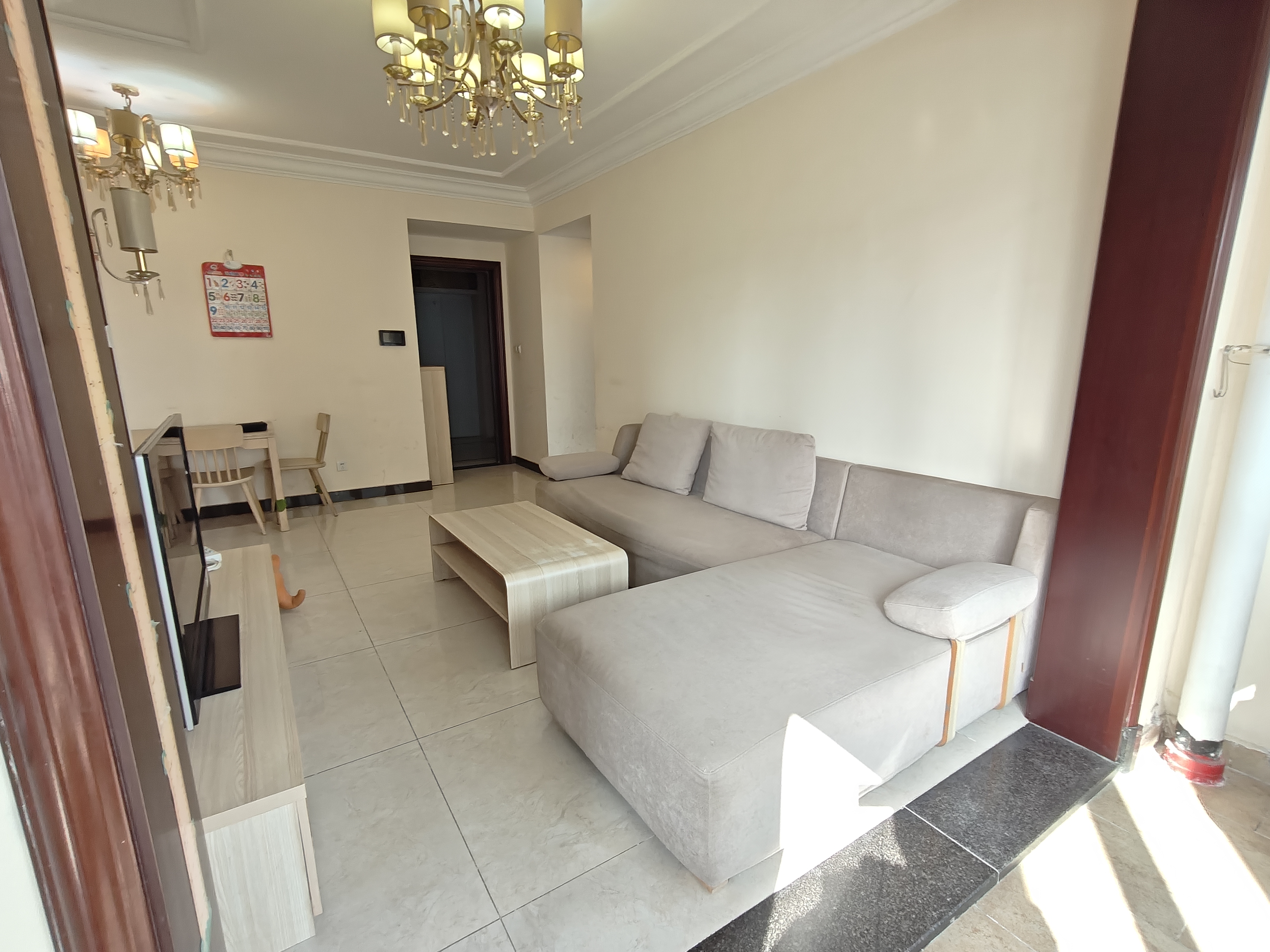 恒大华府 2室1厅1卫 1500.0元/月 恒大华府 2室1厅1卫 1500.0元/月室内图