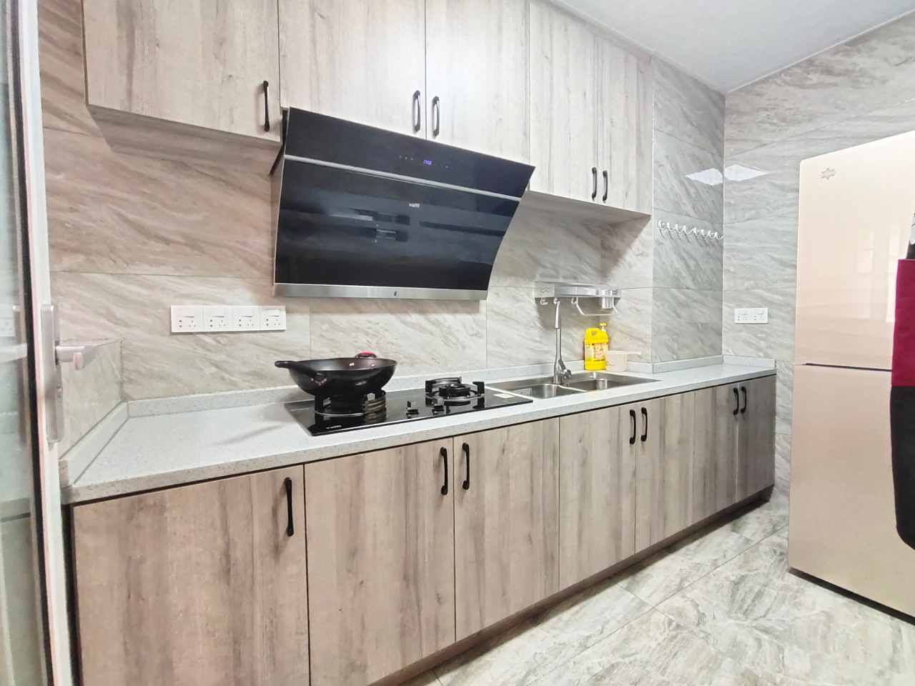 美的梧桐庄园 1室1厅1卫 1700.0元/月 美的梧桐庄园 1室1厅1卫 1700.0元/月室内图