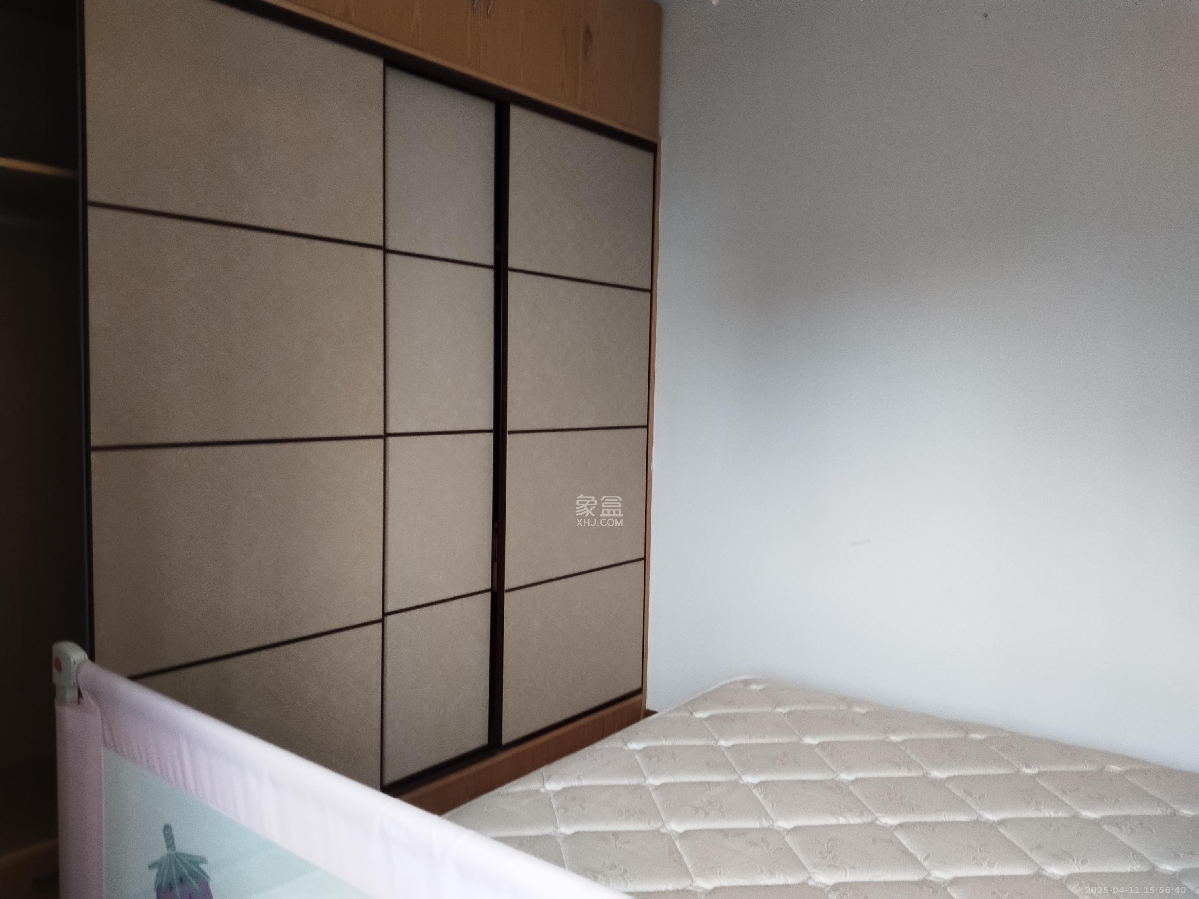 万象新天  2室2厅1卫   2400.00元/月室内图