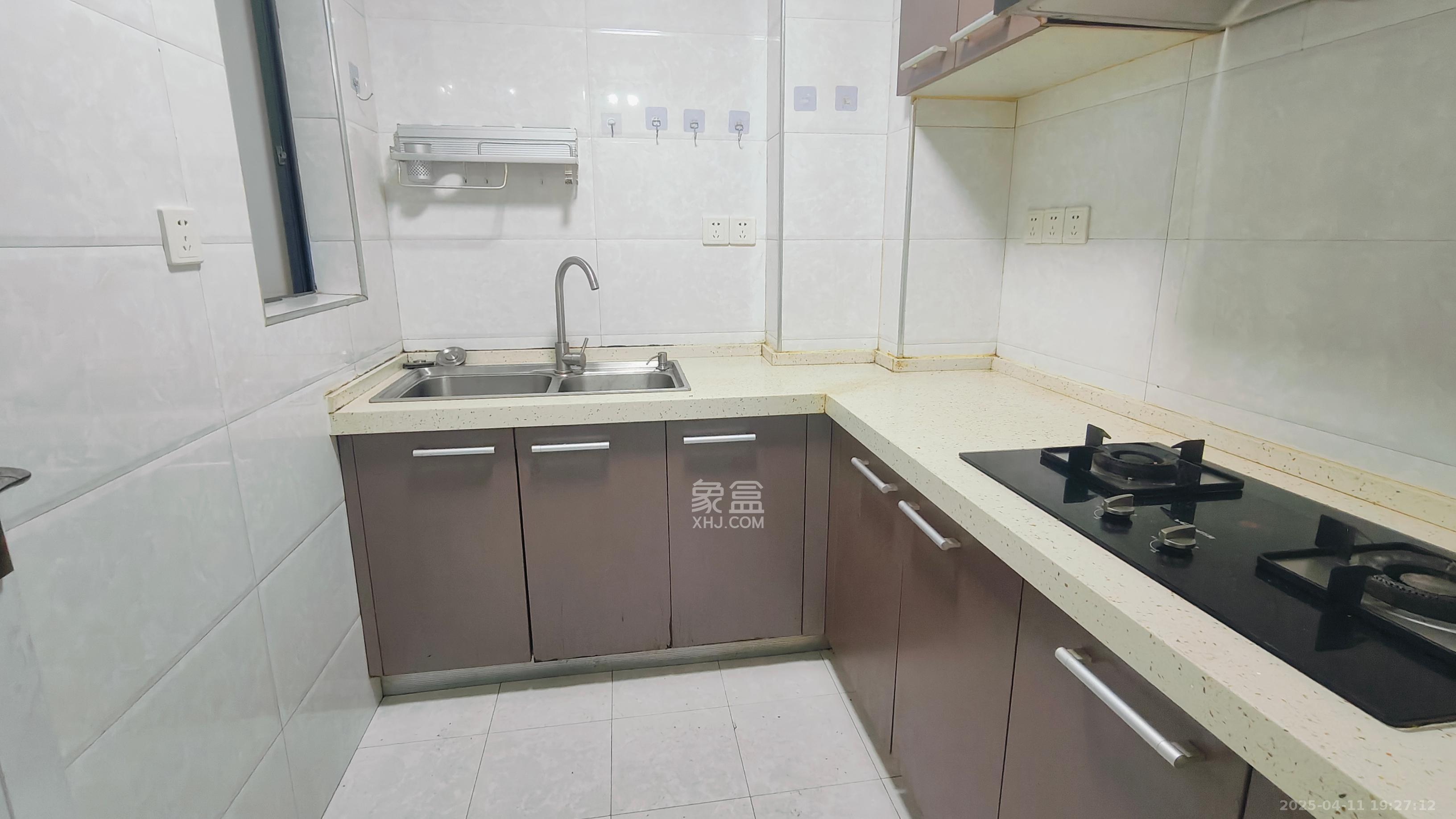 万博汇  2室2厅1卫   2800.00元/月室内图