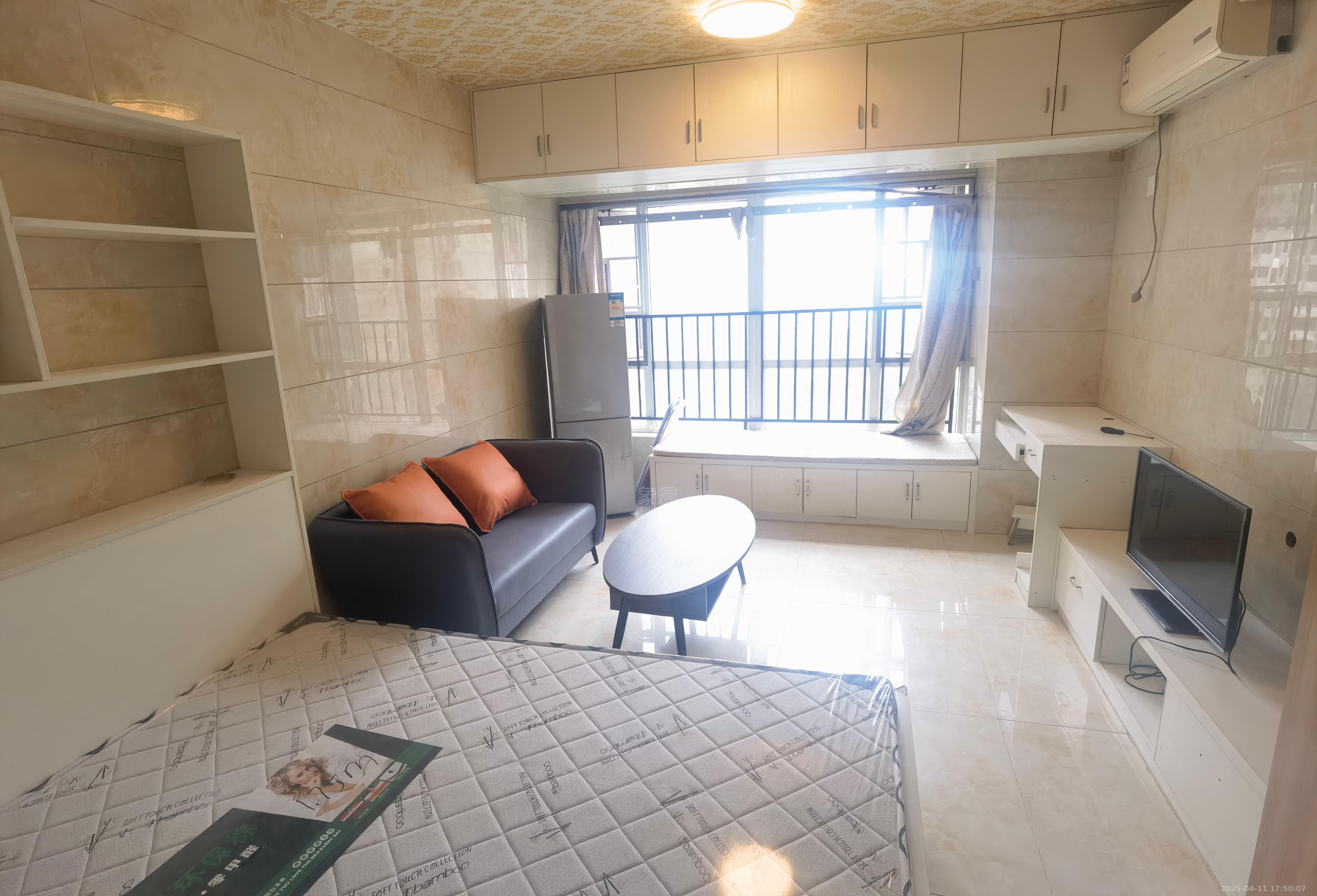 美的城三期 1室1厅1卫 1200.0元/月 美的城三期 1室1厅1卫 1200.0元/月室内图