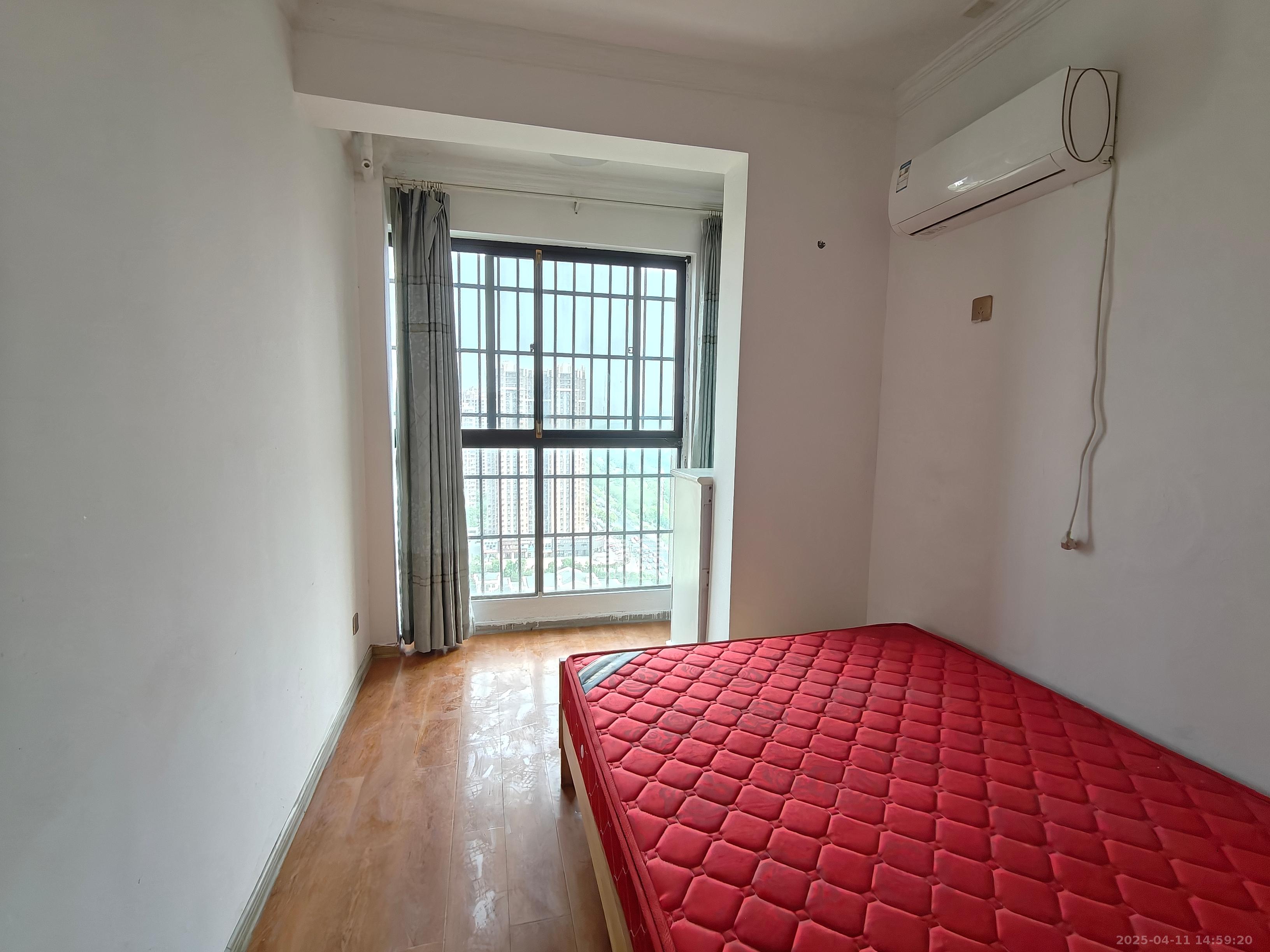 艾美潇湘  4室2厅2卫    2200.0元/月 艾美潇湘  4室2厅2卫    2200.0元/月室内图