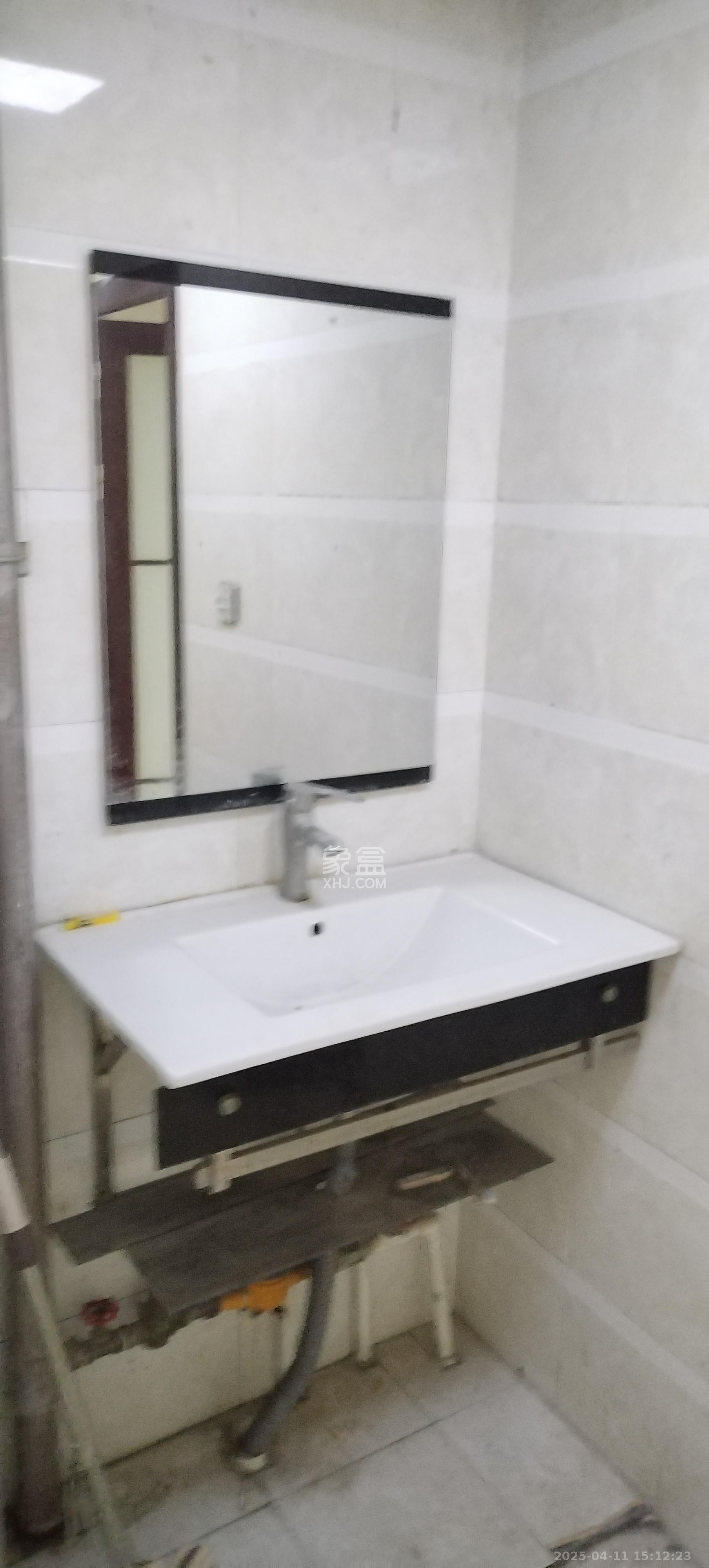 水映青山  4室2厅2卫   2500.00元/月室内图