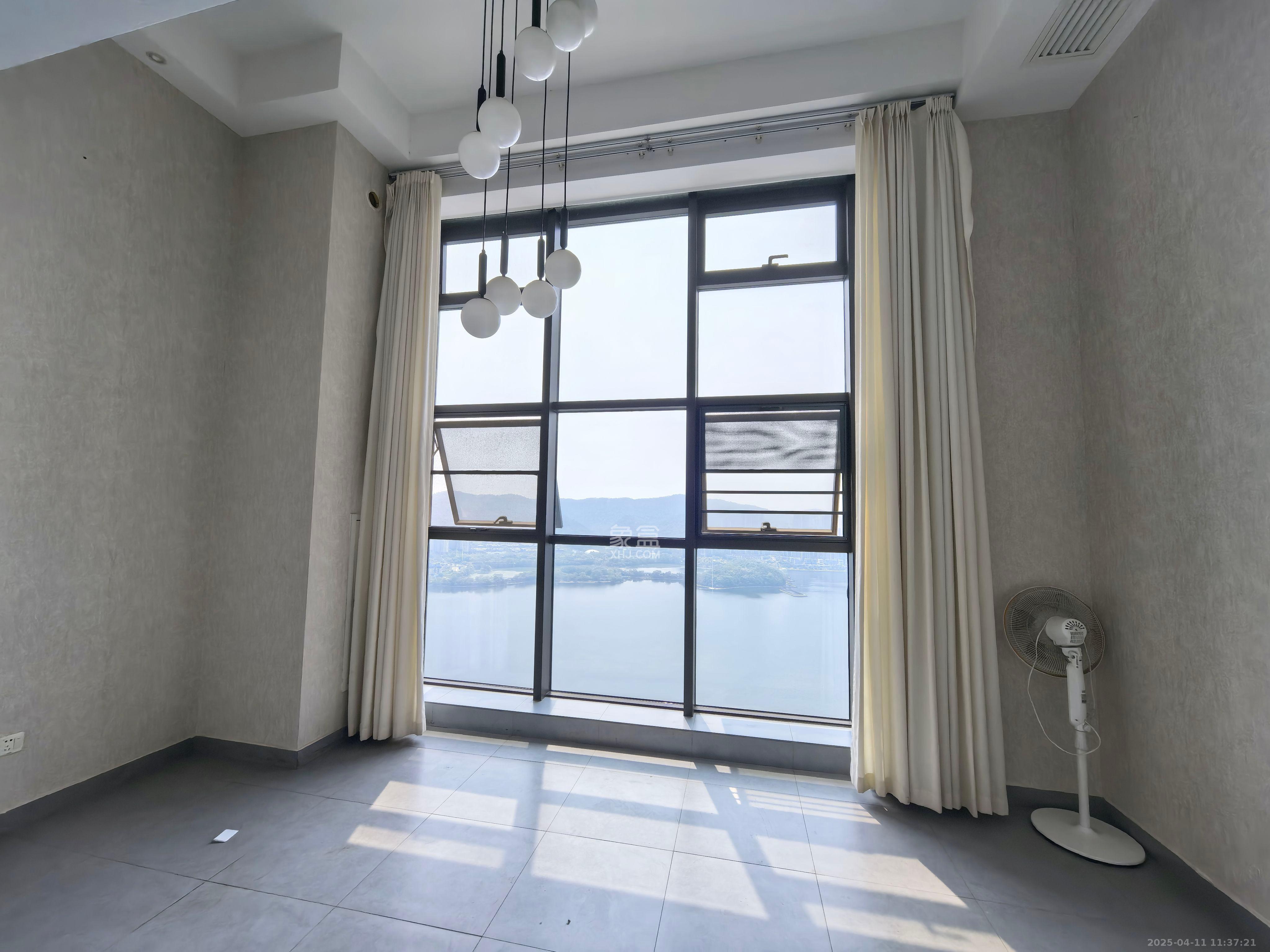 达美溪湖湾  1室2厅1卫   3500.00元/月室内图
