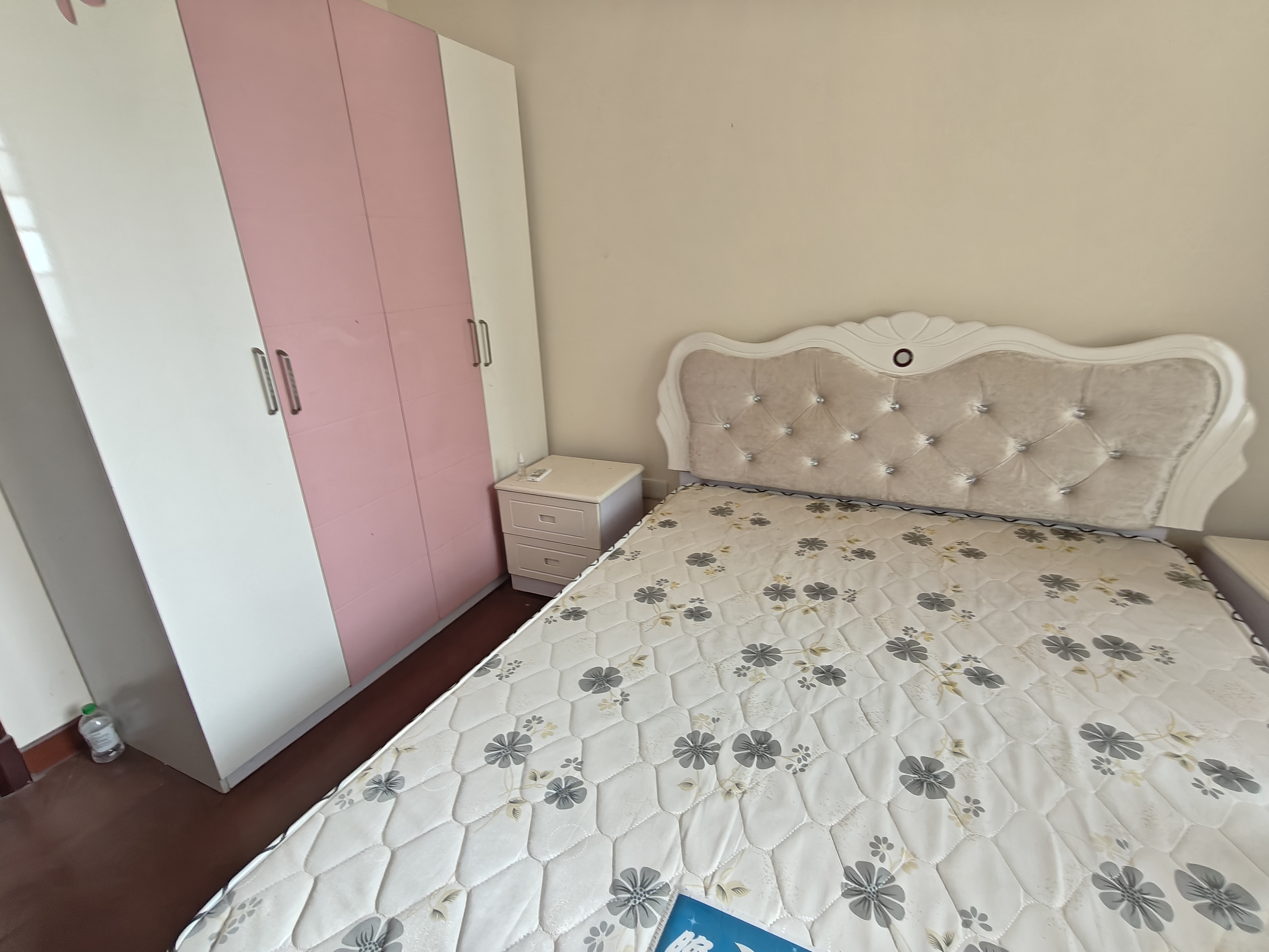 恒大华府 3室2厅2卫 1600.0元/月 恒大华府 3室2厅2卫 1600.0元/月室内图