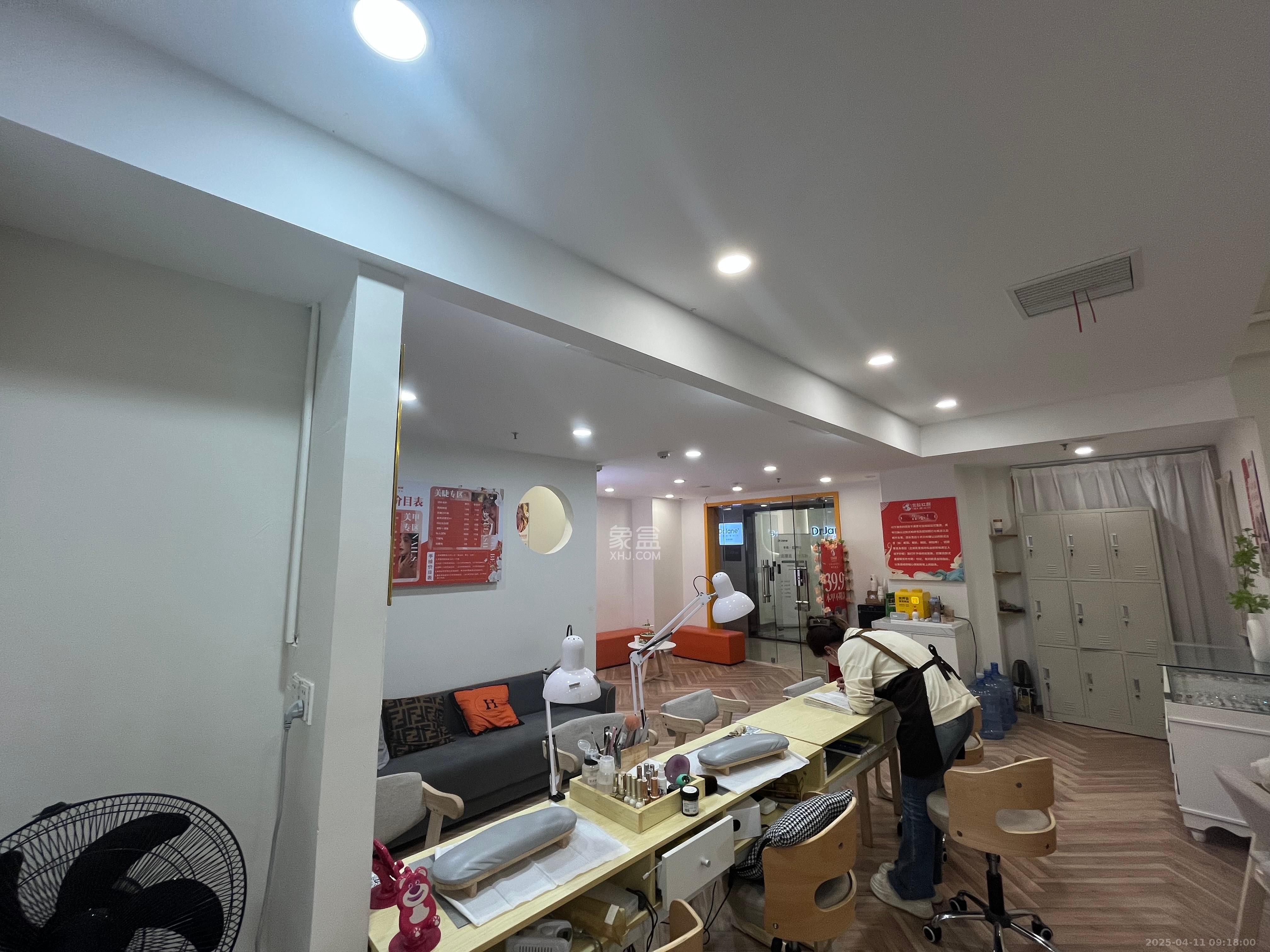 德思勤城市广场(宝格丽公寓) 2室1厅1卫 4500.0元/月 德思勤城市广场(宝格丽公寓) 2室1厅1卫 4500.0元/月室内图