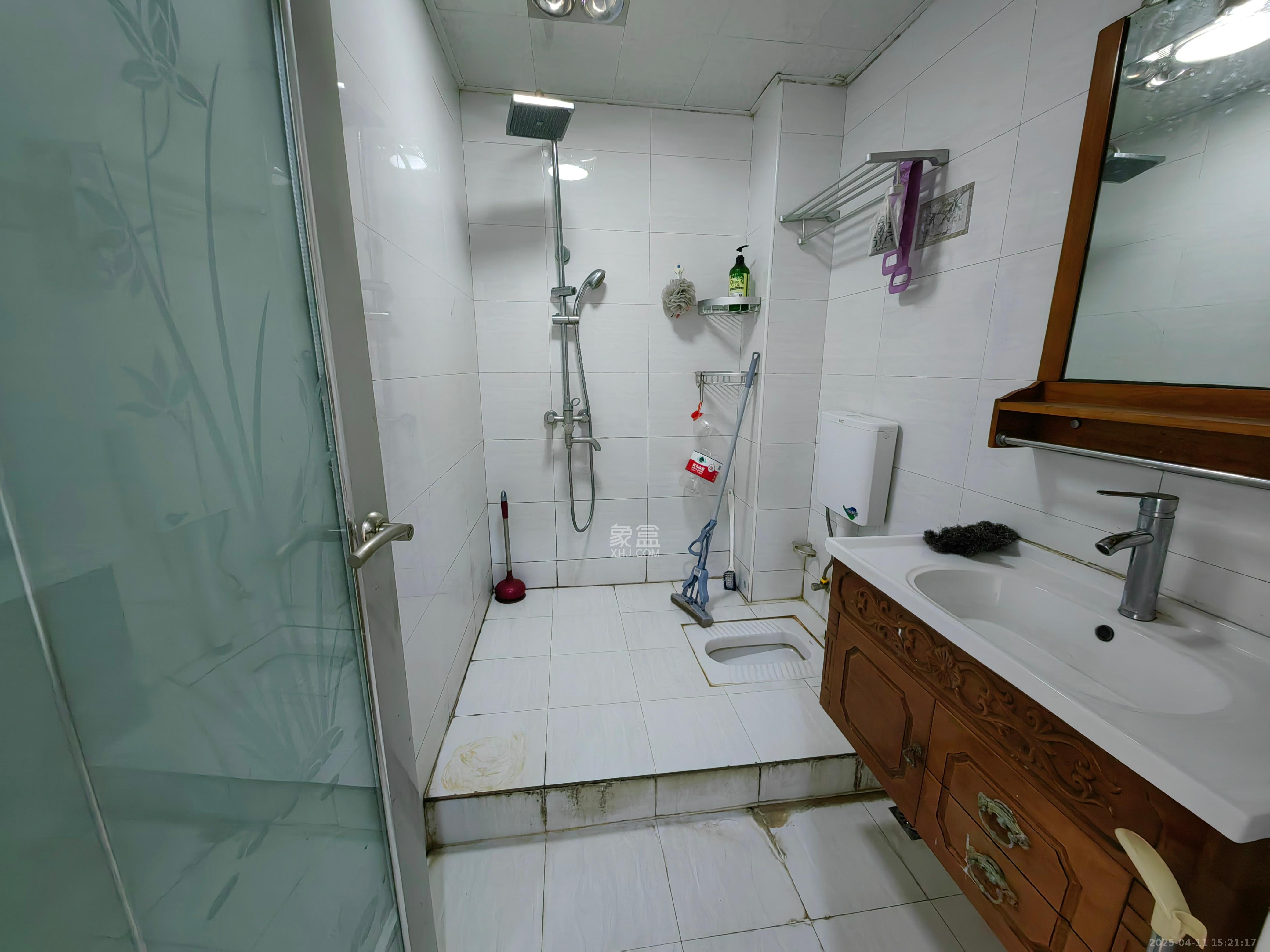 东城一品(国杰大厦) 1室1厅1卫 1500.0元/月 东城一品(国杰大厦) 1室1厅1卫 1500.0元/月室内图