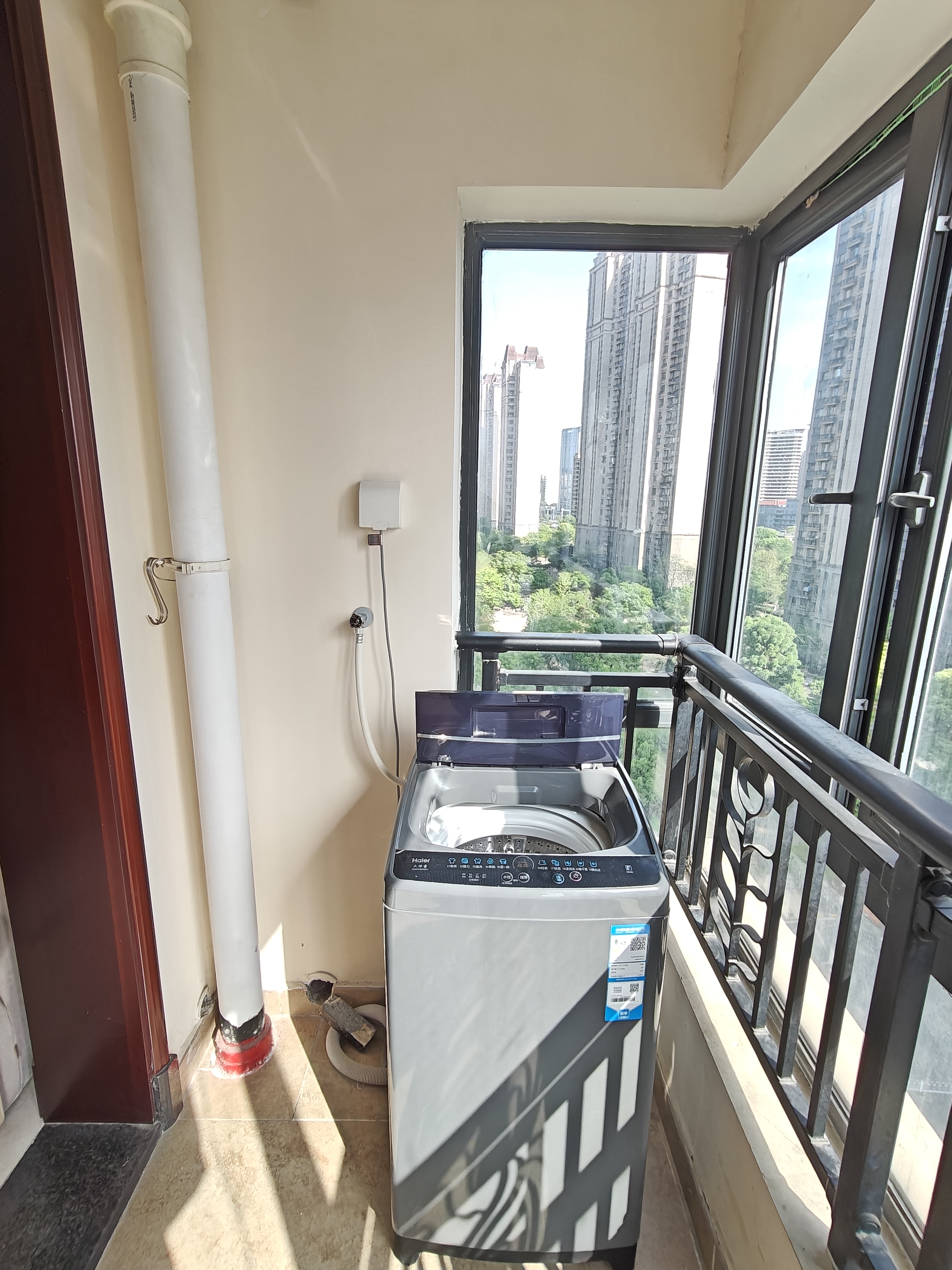 恒大华府 2室1厅1卫 1500.0元/月 恒大华府 2室1厅1卫 1500.0元/月室内图