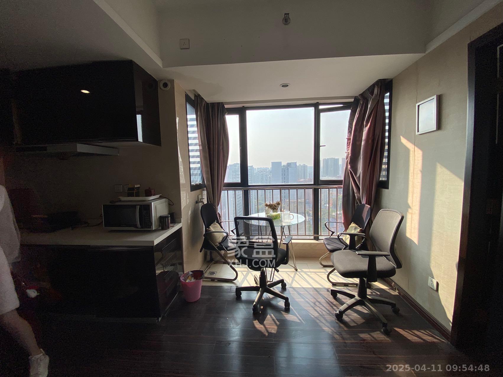 德思勤城市广场(宝格丽公寓) 1室1厅1卫 2000.0元/月 德思勤城市广场(宝格丽公寓) 1室1厅1卫 2000.0元/月室内图