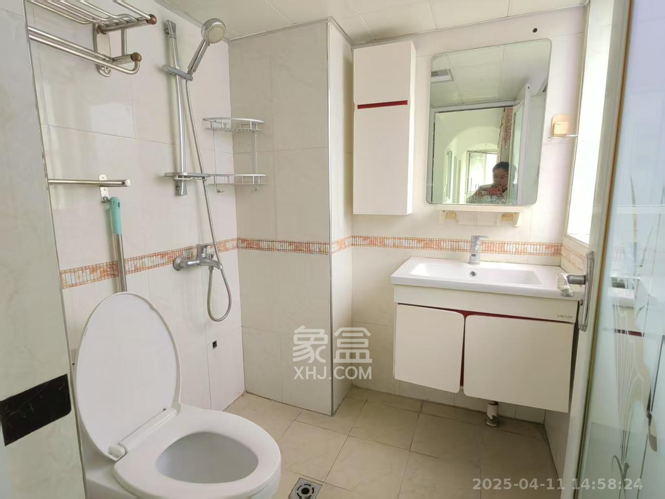 建鸿达现代公寓  2室1厅1卫   2100.00元/月室内图
