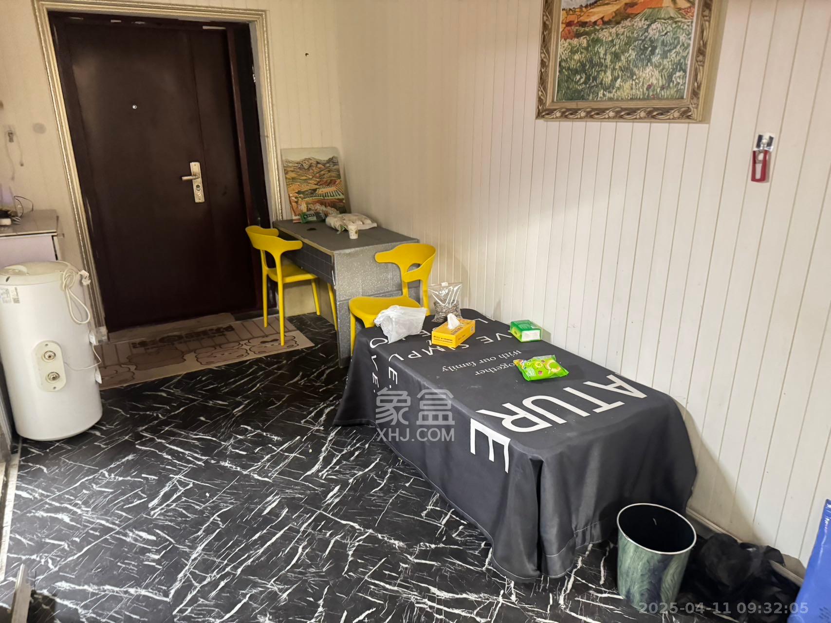 郊区外贸宿舍 3室2厅1卫 1800.0元/月 郊区外贸宿舍 3室2厅1卫 1800.0元/月室内图