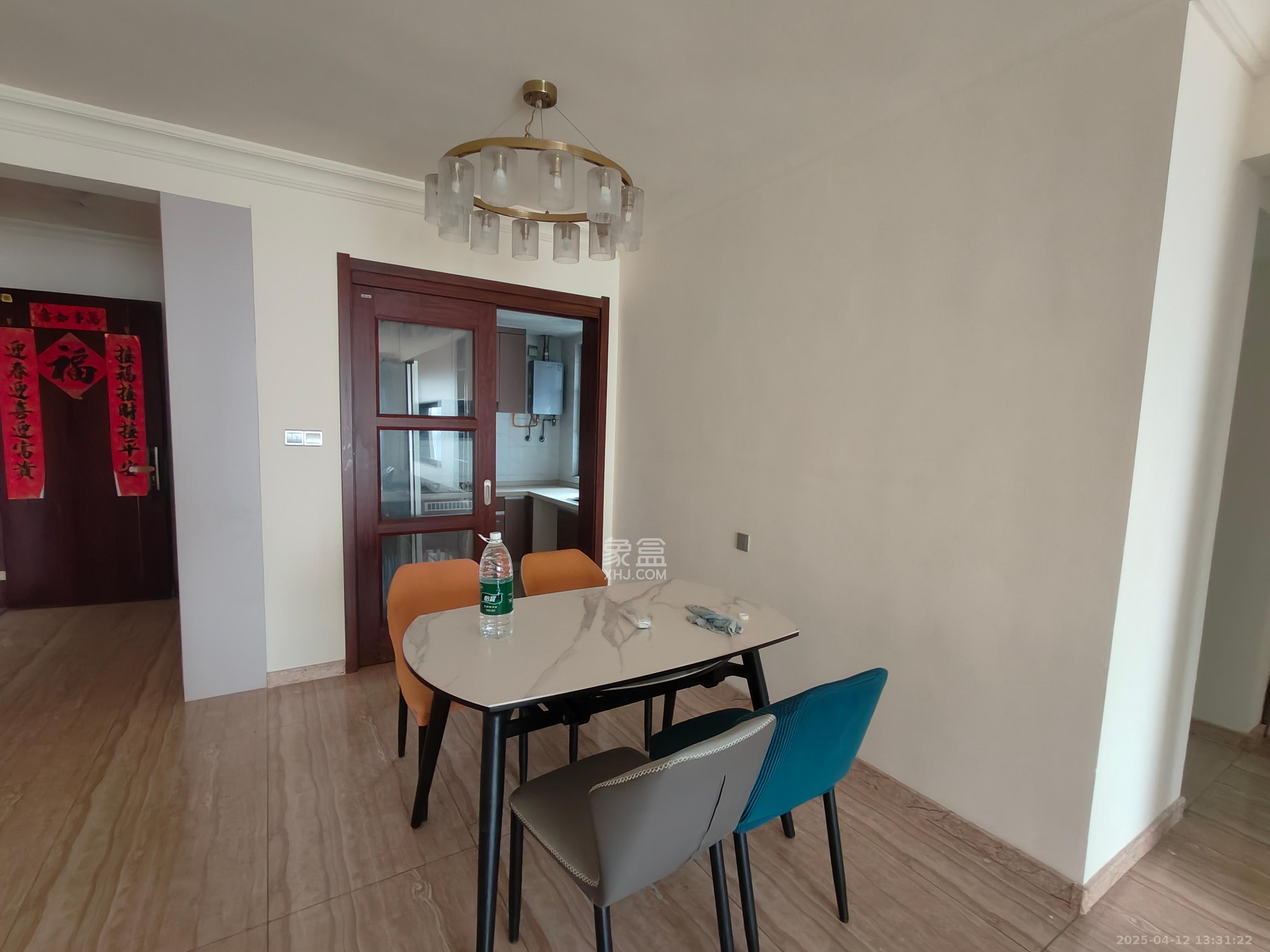 碧桂园培文府锦园 4室2厅2卫 2400.0元/月 碧桂园培文府锦园 4室2厅2卫 2400.0元/月室内图