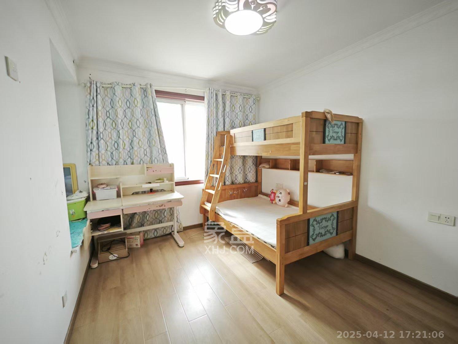 长丰星城  4室2厅2卫    1800.0元/月室内图