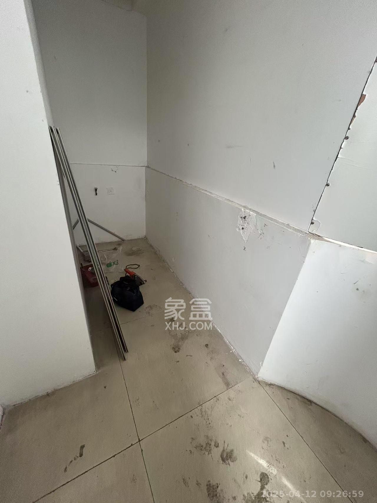 丰泉家园  7室2厅1卫   4500.00元/月室内图
