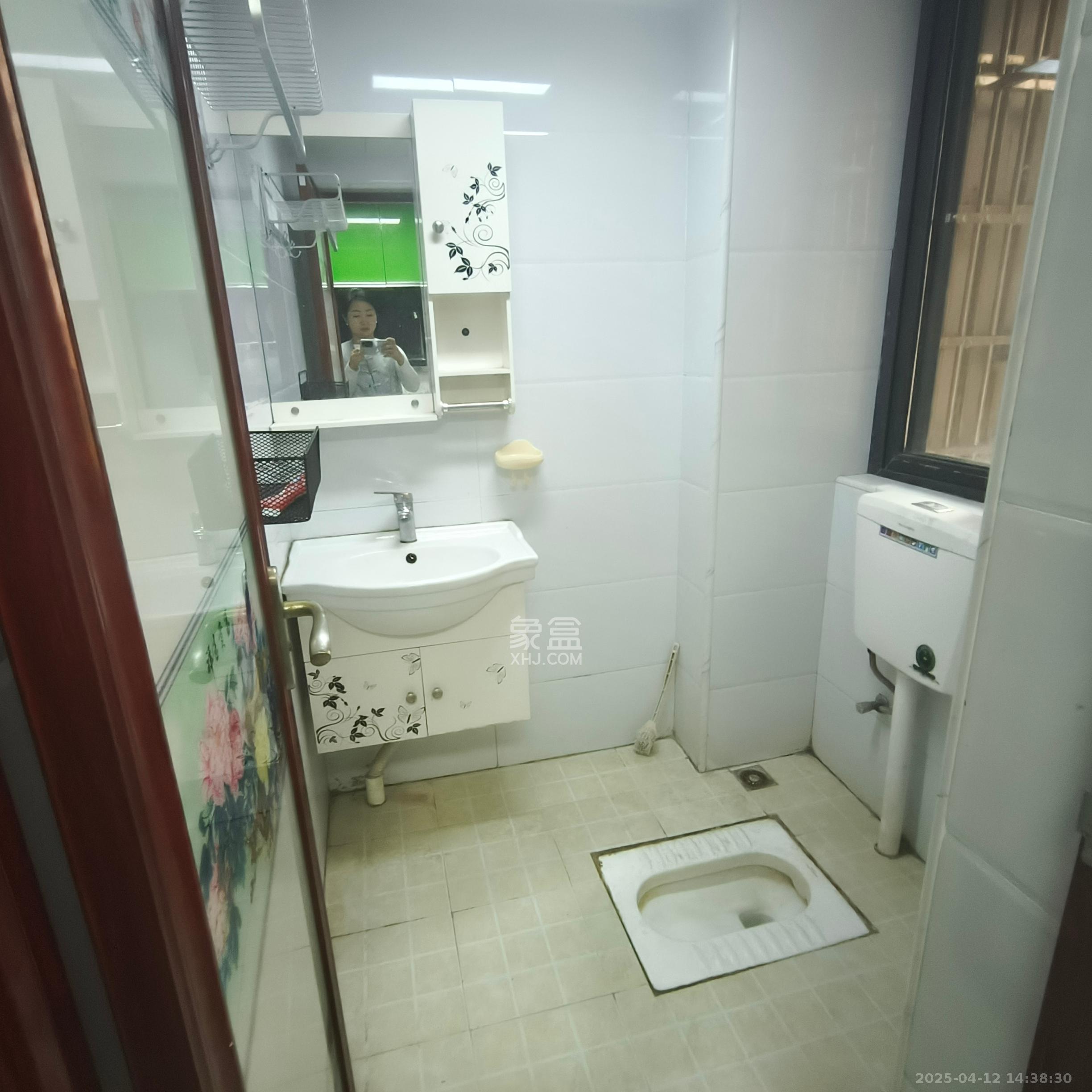 华龙家园(和泰家园)  1室1厅1卫    1200.0元/月 华龙家园(和泰家园)  1室1厅1卫    1200.0元/月室内图