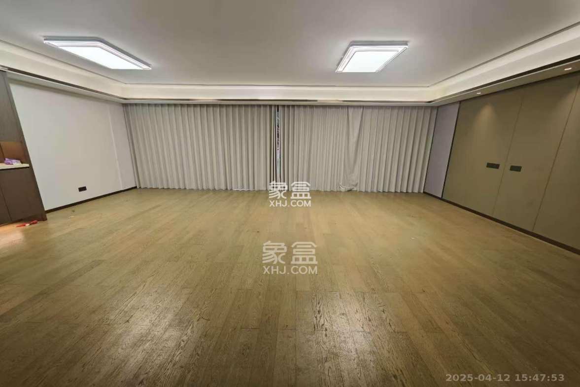 长沙万境潇湘 4室2厅2卫 5000.0元/月 长沙万境潇湘 4室2厅2卫 5000.0元/月室内图