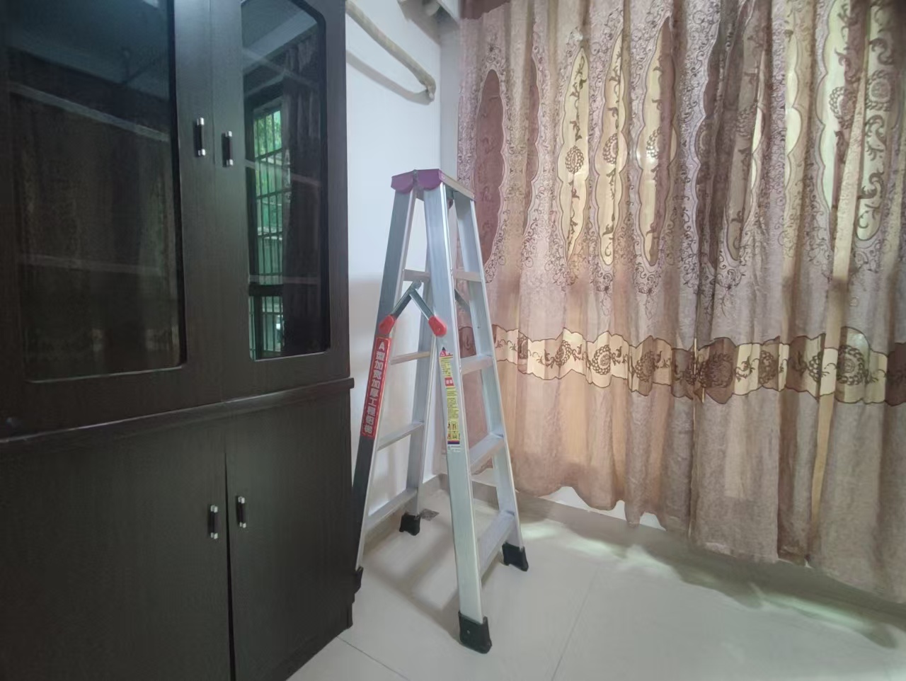 梓怡华盛家园 3室2厅1卫 1500.0元/月 梓怡华盛家园 3室2厅1卫 1500.0元/月室内图