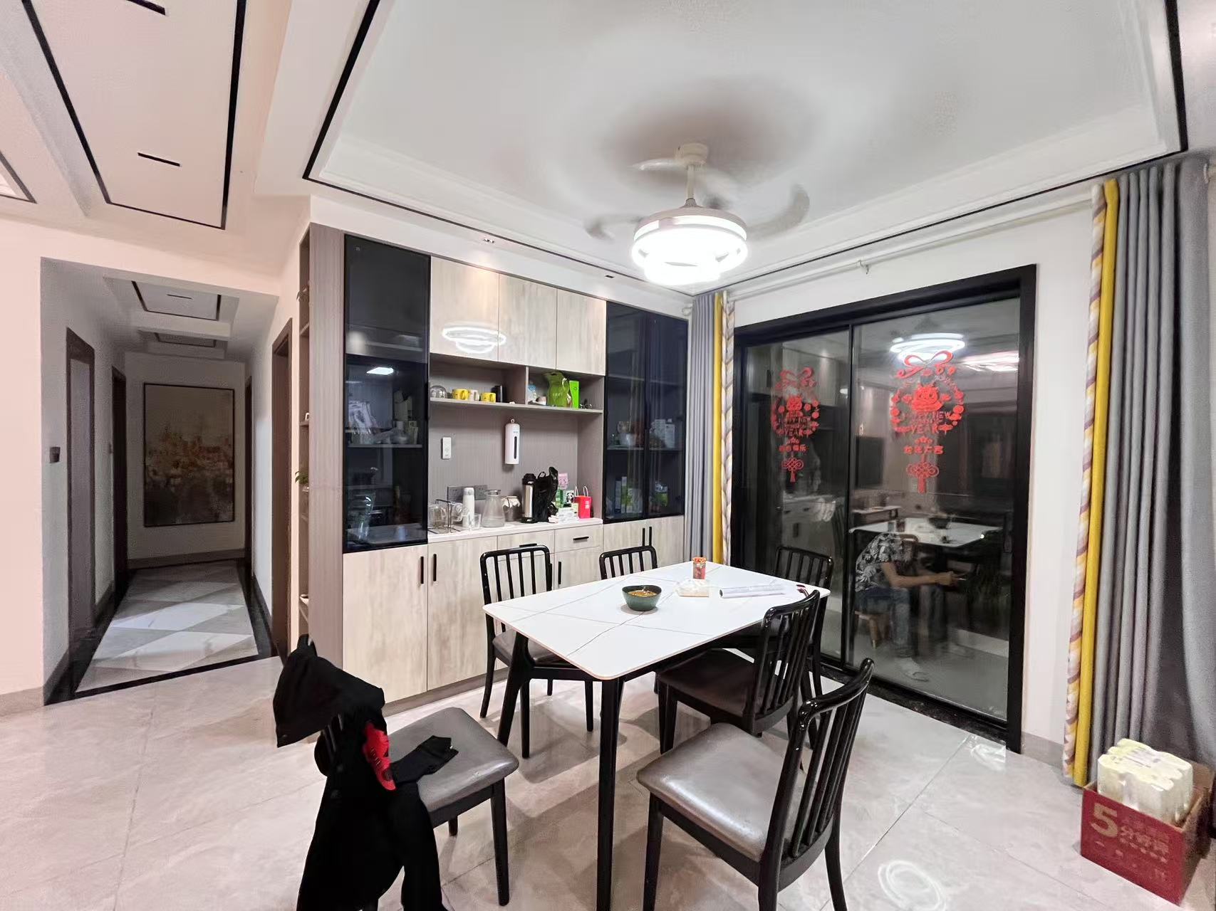 提香蓝岸 4室2厅2卫 85.0万 提香蓝岸 4室2厅2卫 85.0万室内图