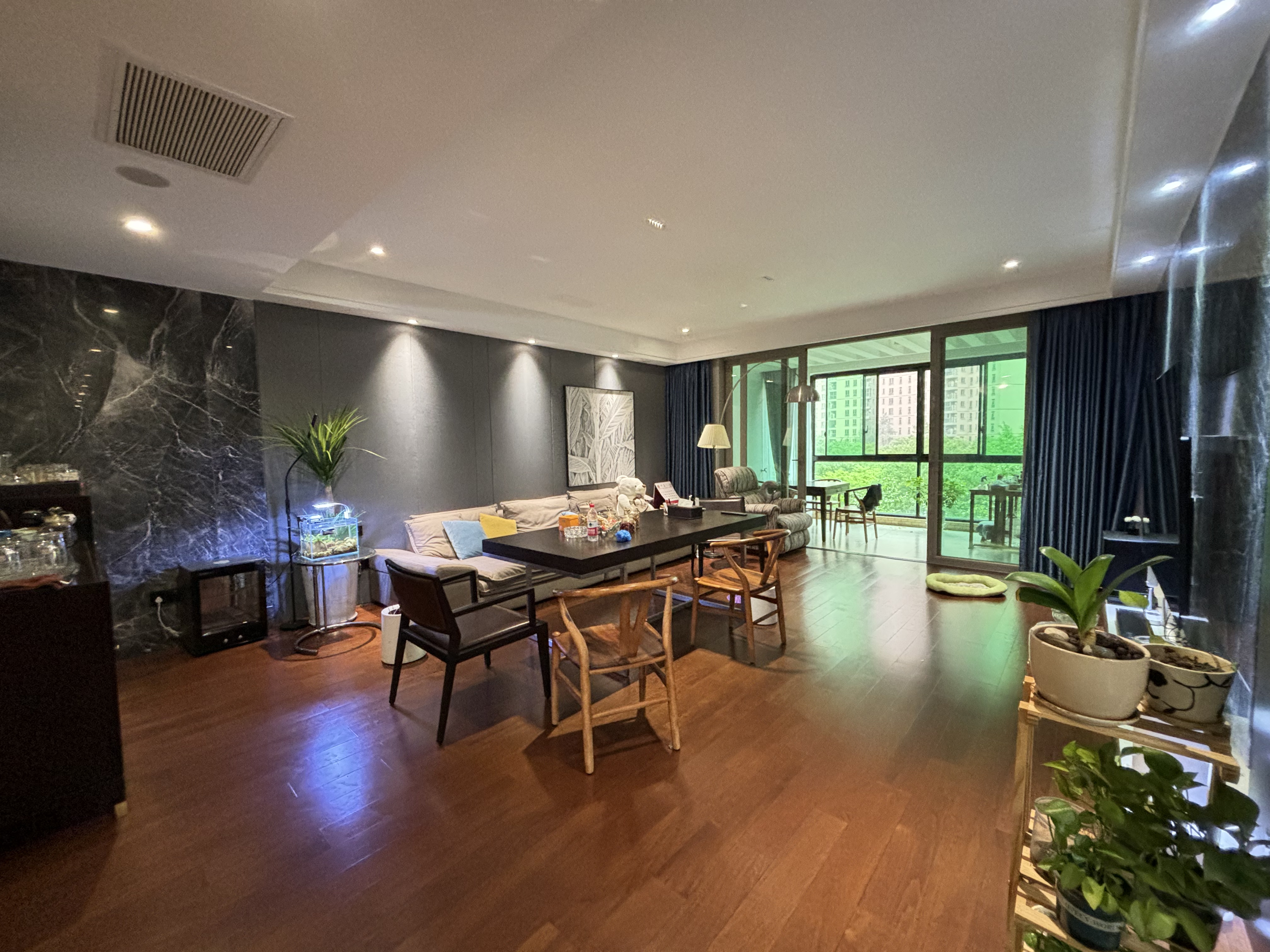 晋合湘水湾二期  4室2厅2卫    298.0万 晋合湘水湾二期  4室2厅2卫    298.0万室内图