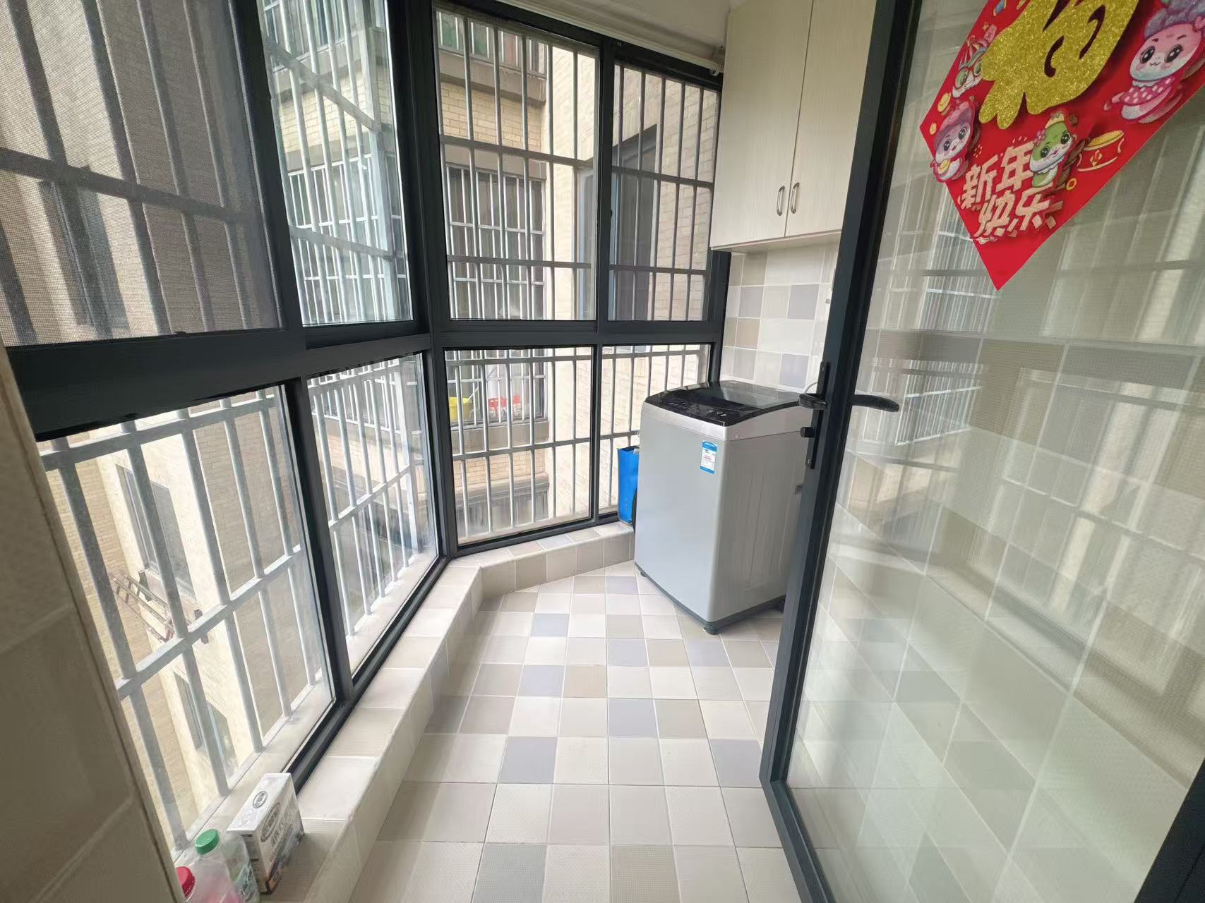 中建御山和苑 4室2厅2卫 81.8万 中建御山和苑 4室2厅2卫 81.8万室内图