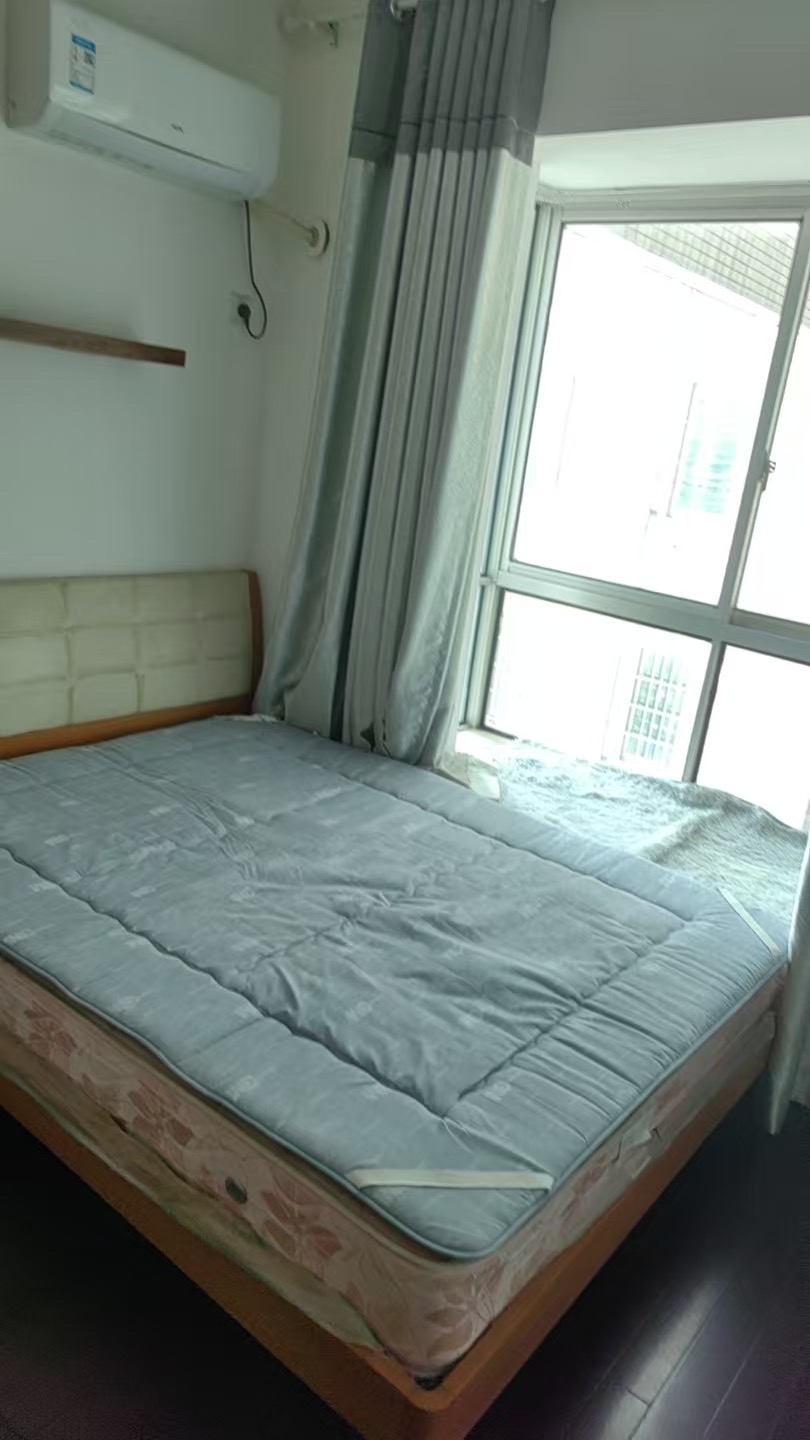 船山明珠  3室2厅2卫   2000.00元/月室内图