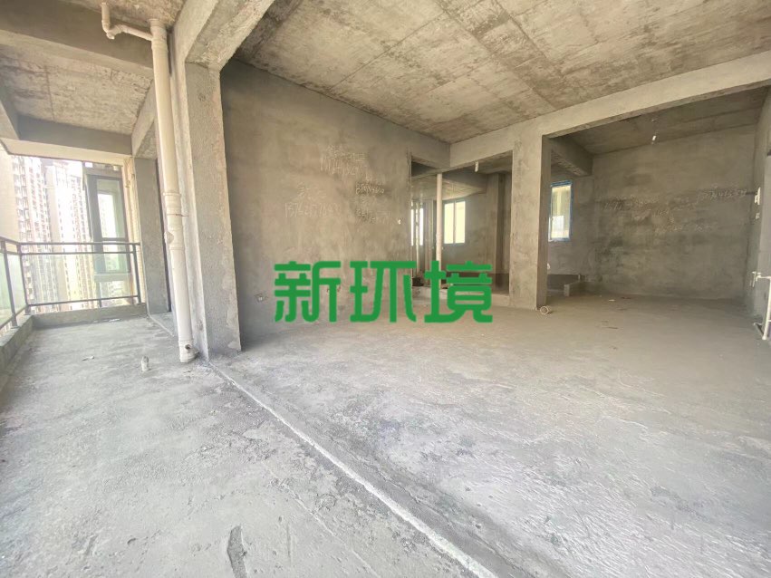 阳光水岸  3室2厅2卫   65.00万客厅