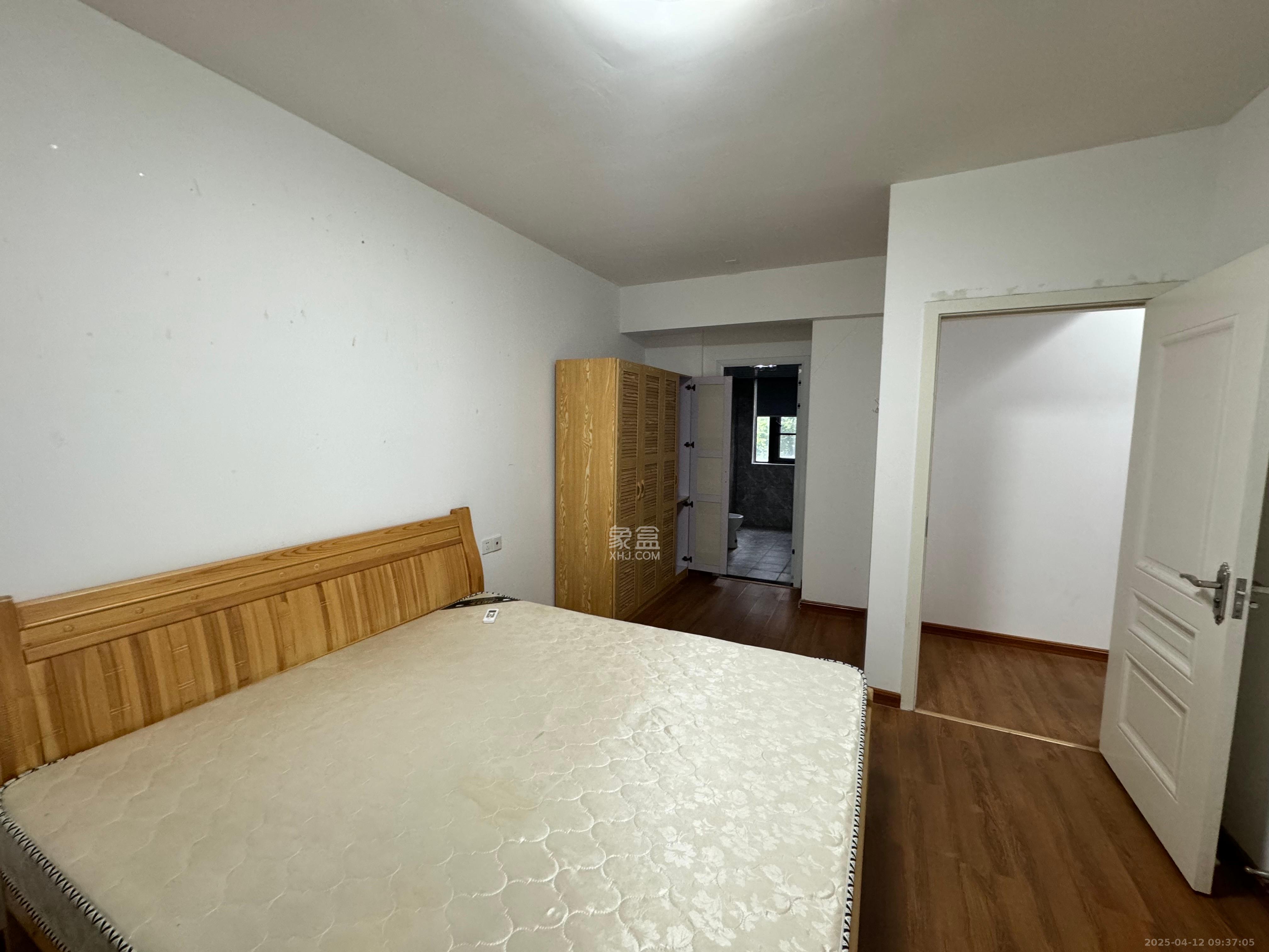 龙湖春江悦茗 3室2厅2卫 2800.0元/月 龙湖春江悦茗 3室2厅2卫 2800.0元/月室内图