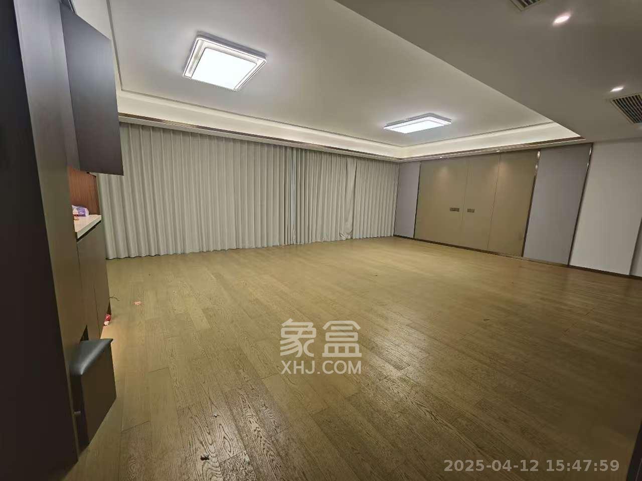 长沙万境潇湘  4室2厅2卫    5000.0元/月室内图