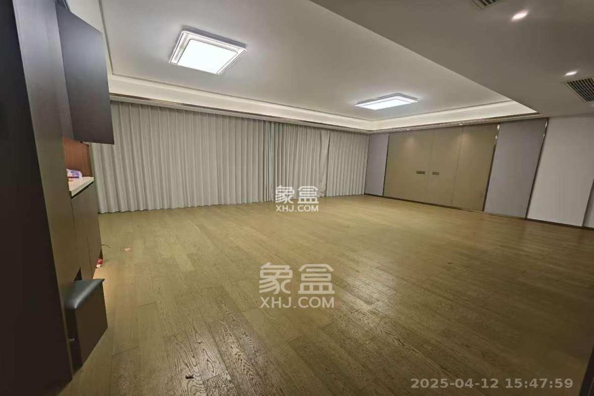 长沙万境潇湘 4室2厅2卫 5000.0元/月 长沙万境潇湘 4室2厅2卫 5000.0元/月室内图