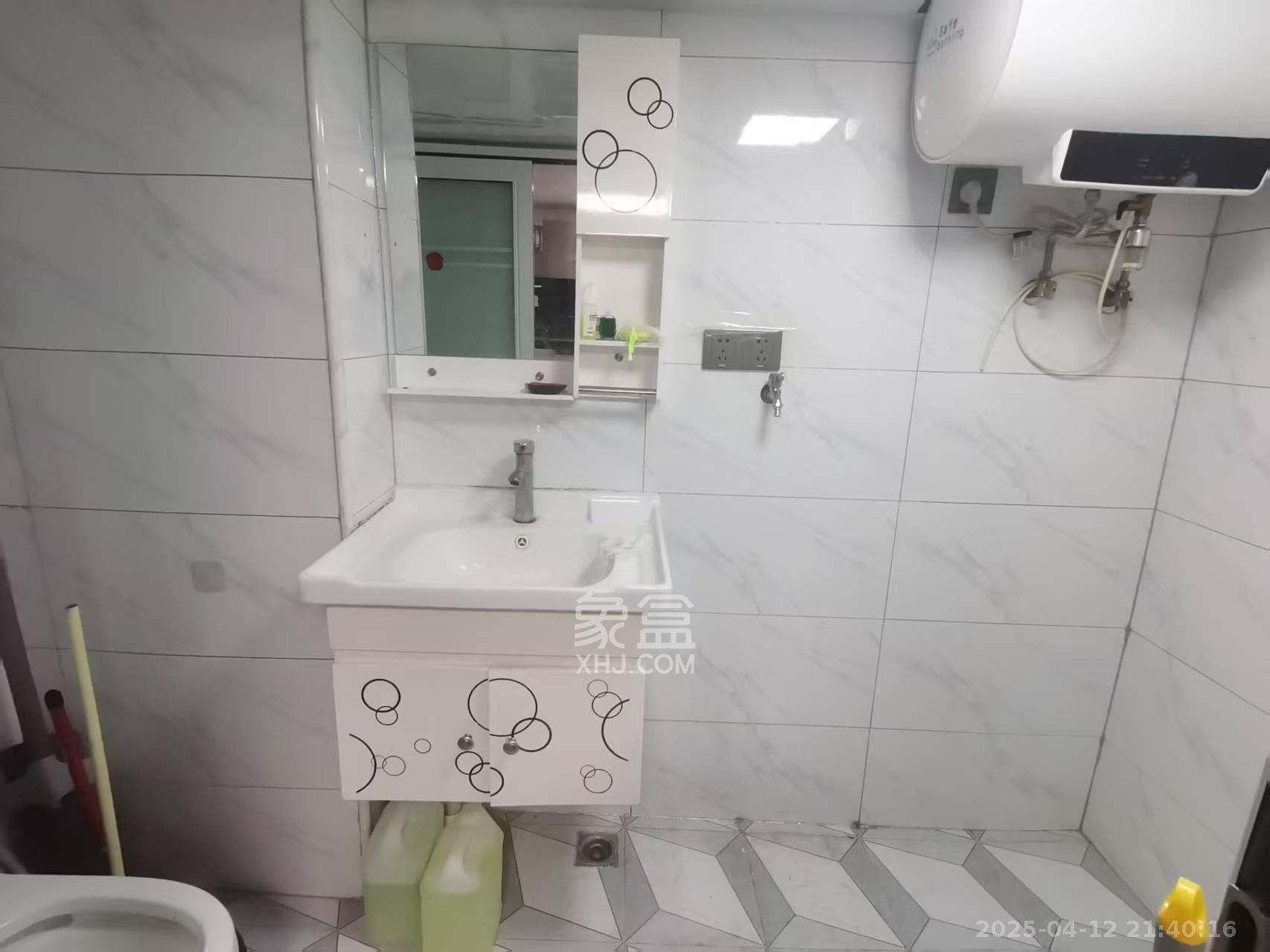 龙湖湘江星座(祺鑫星座公寓) 1室1厅1卫 1200.0元/月 龙湖湘江星座(祺鑫星座公寓) 1室1厅1卫 1200.0元/月室内图